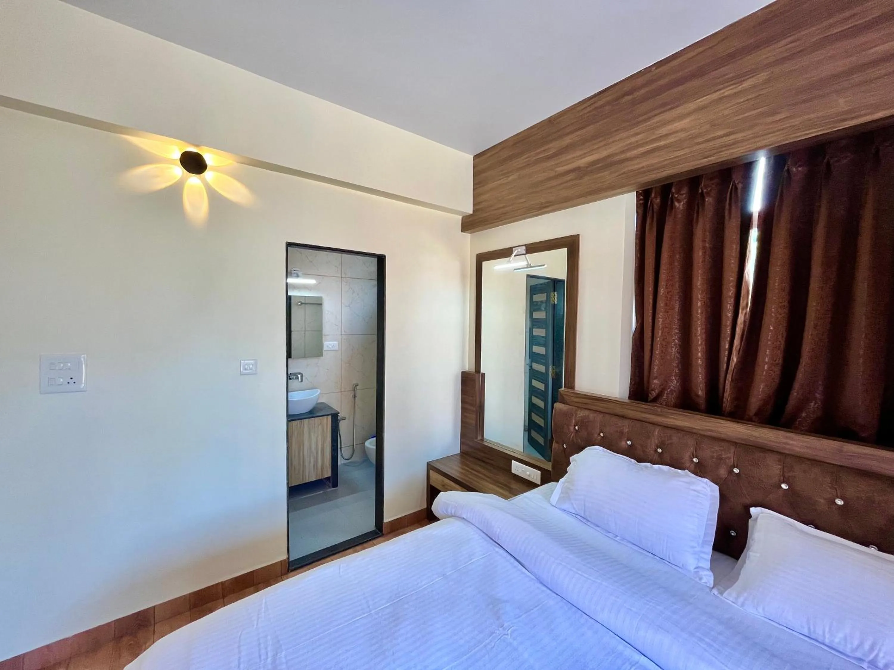 Bedroom, Bed in Lykke Suites- 2-min Drive to Colva Beach-By Goan Felicidade Hospitality PVT LTD