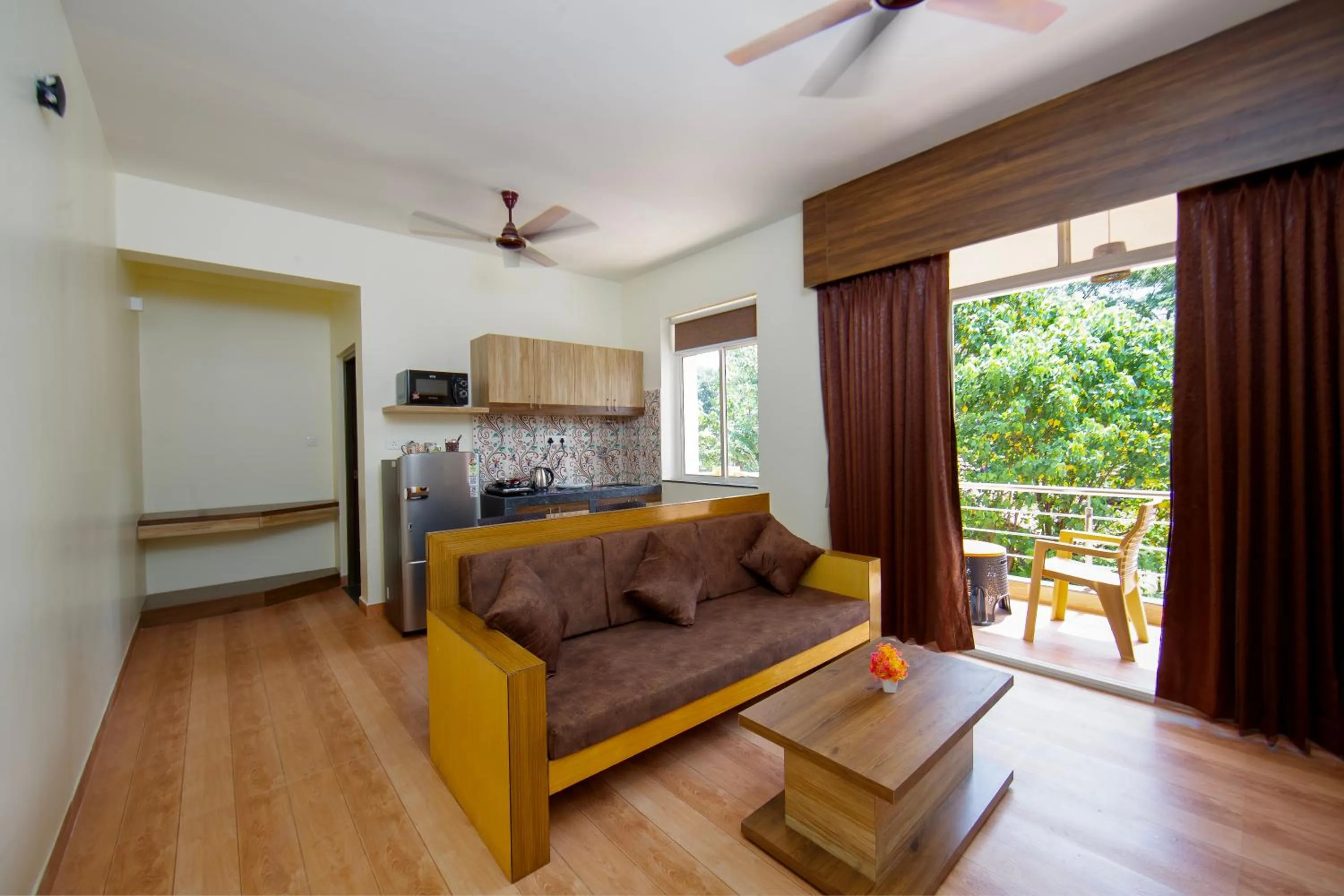 Kitchen or kitchenette in Lykke Suites- 2-min Drive to Colva Beach-By Goan Felicidade Hospitality PVT LTD