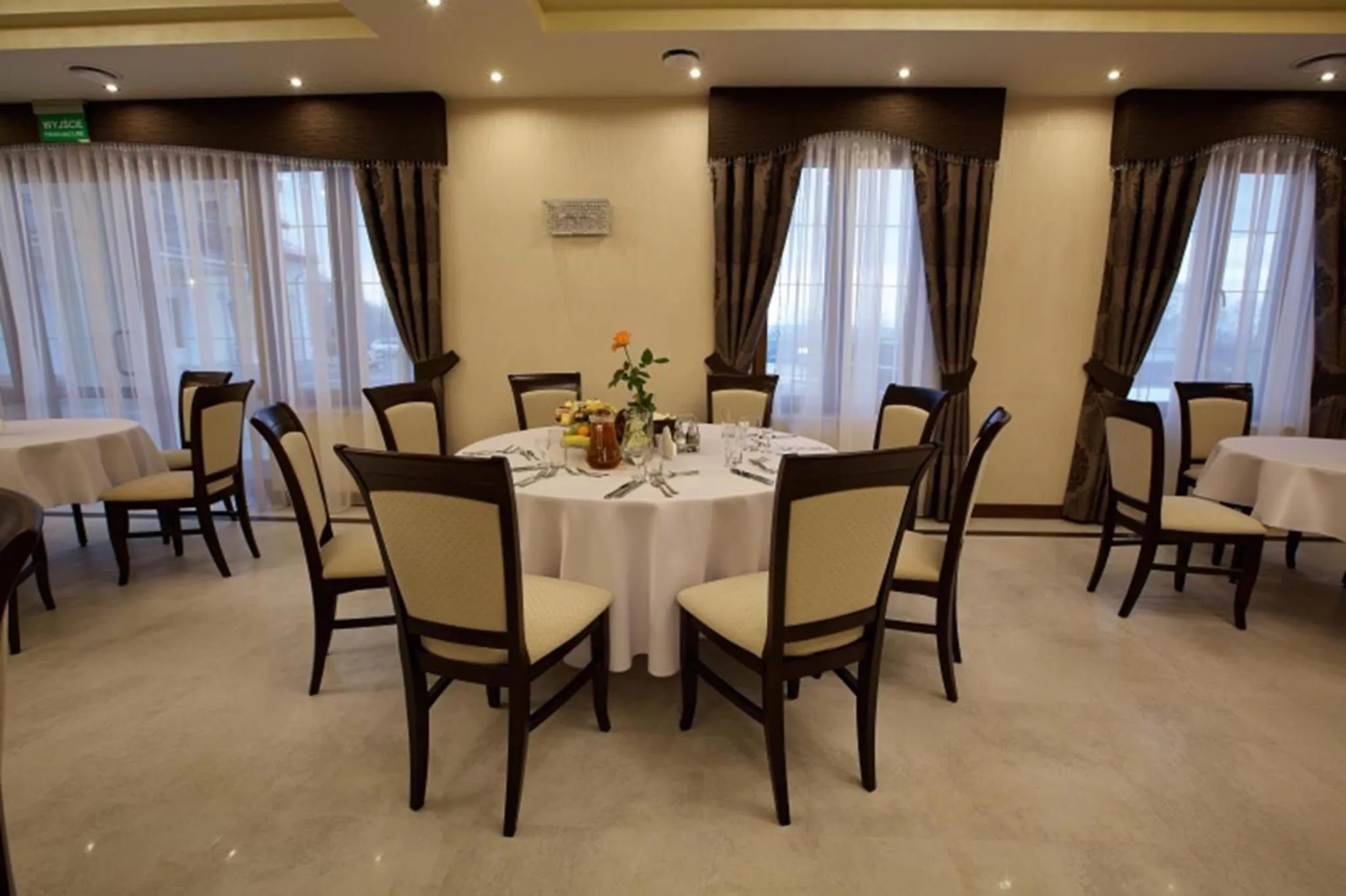 Restaurant/places to eat in Hotel Restauracja VILLA BOLESTRASZYCE- PRZEMYŚL