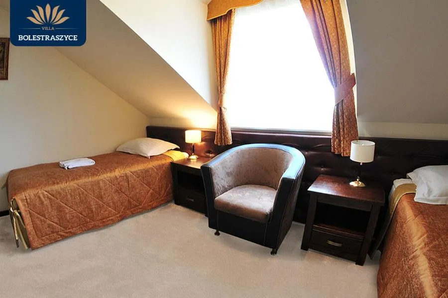 Bed in Hotel Restauracja VILLA BOLESTRASZYCE- PRZEMYŚL
