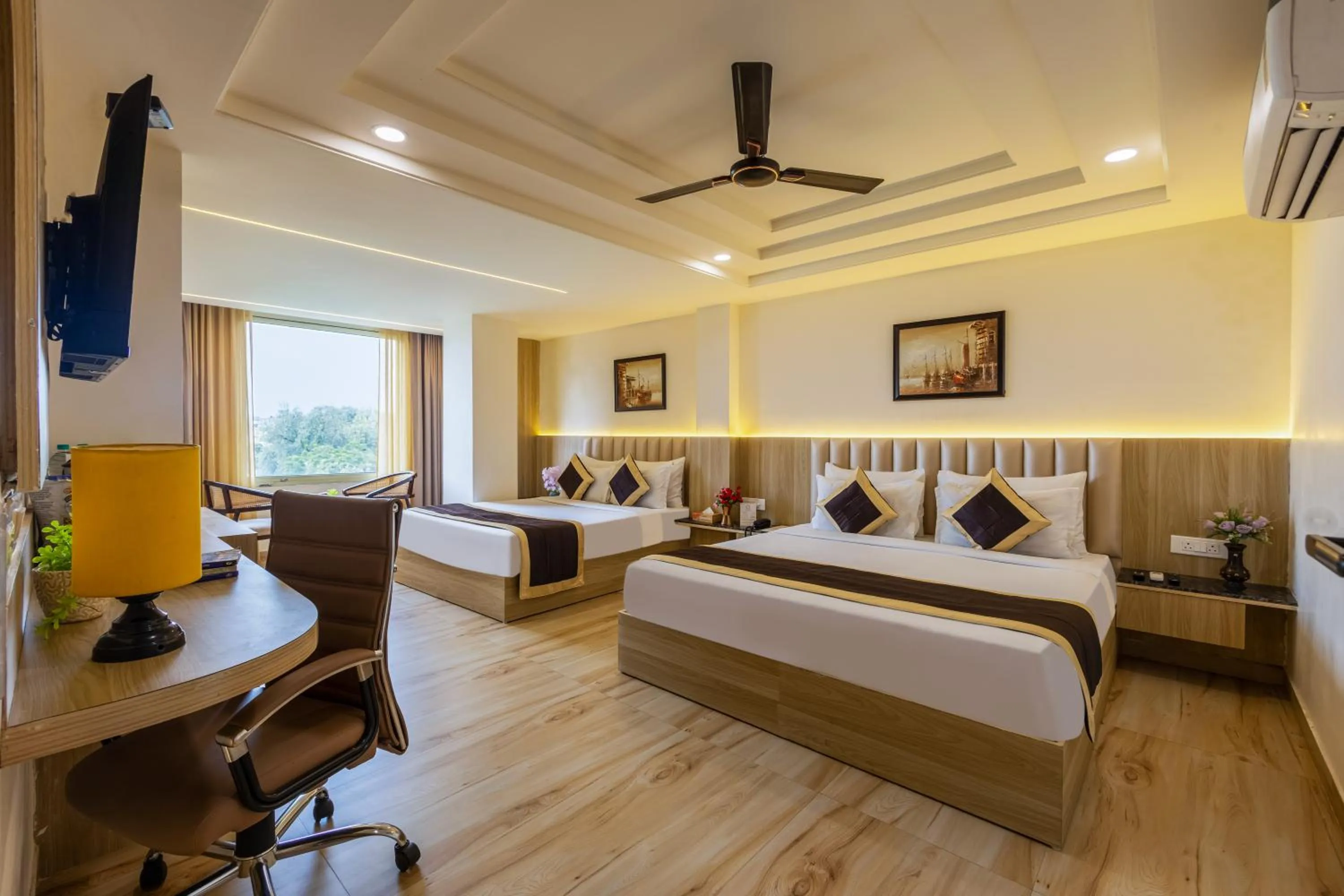 Bed in Dahabi Venue Premium- 9 min fr Delhi Airport