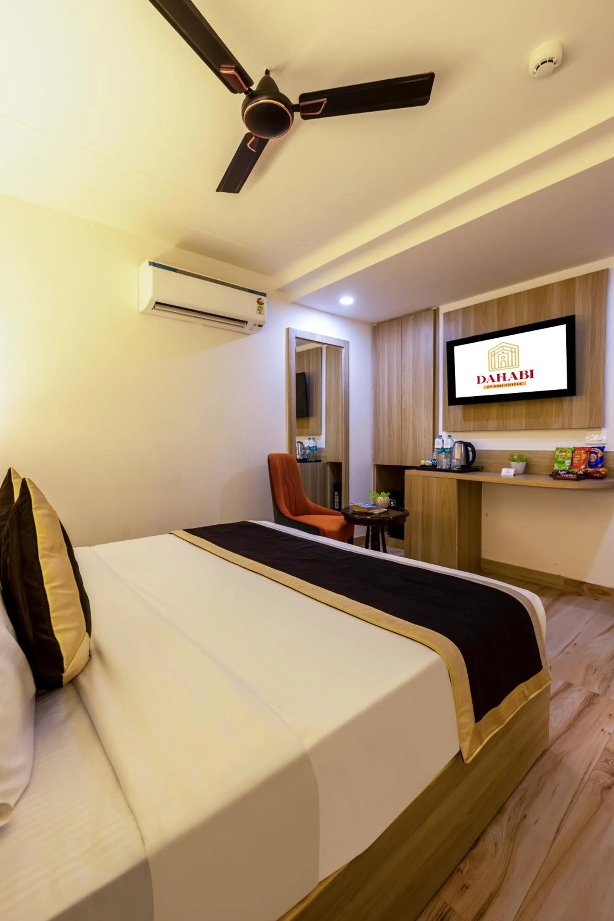Bed in Dahabi Venue Premium- 9 min fr Delhi Airport