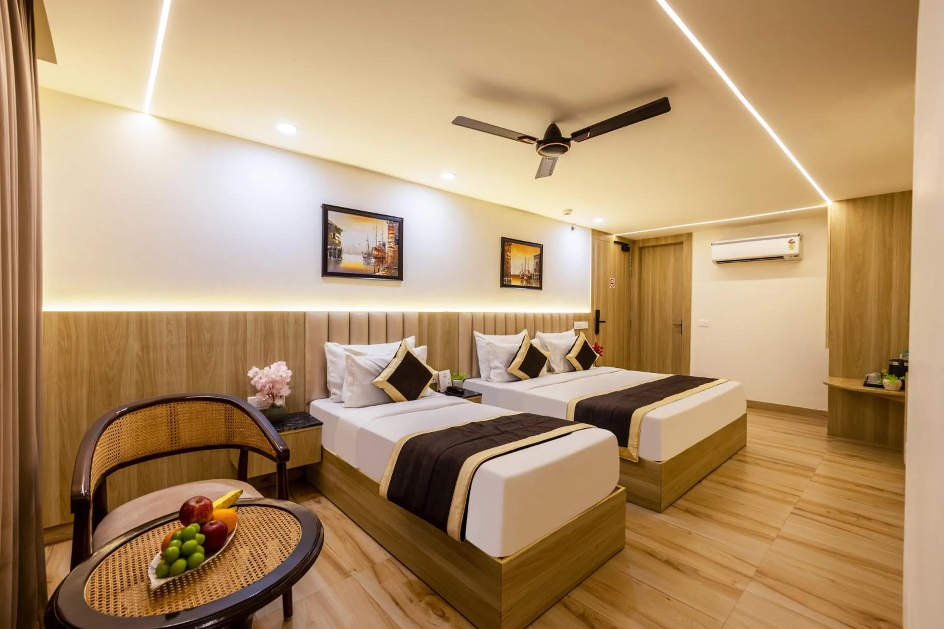 Bed in Dahabi Venue Premium- 9 min fr Delhi Airport