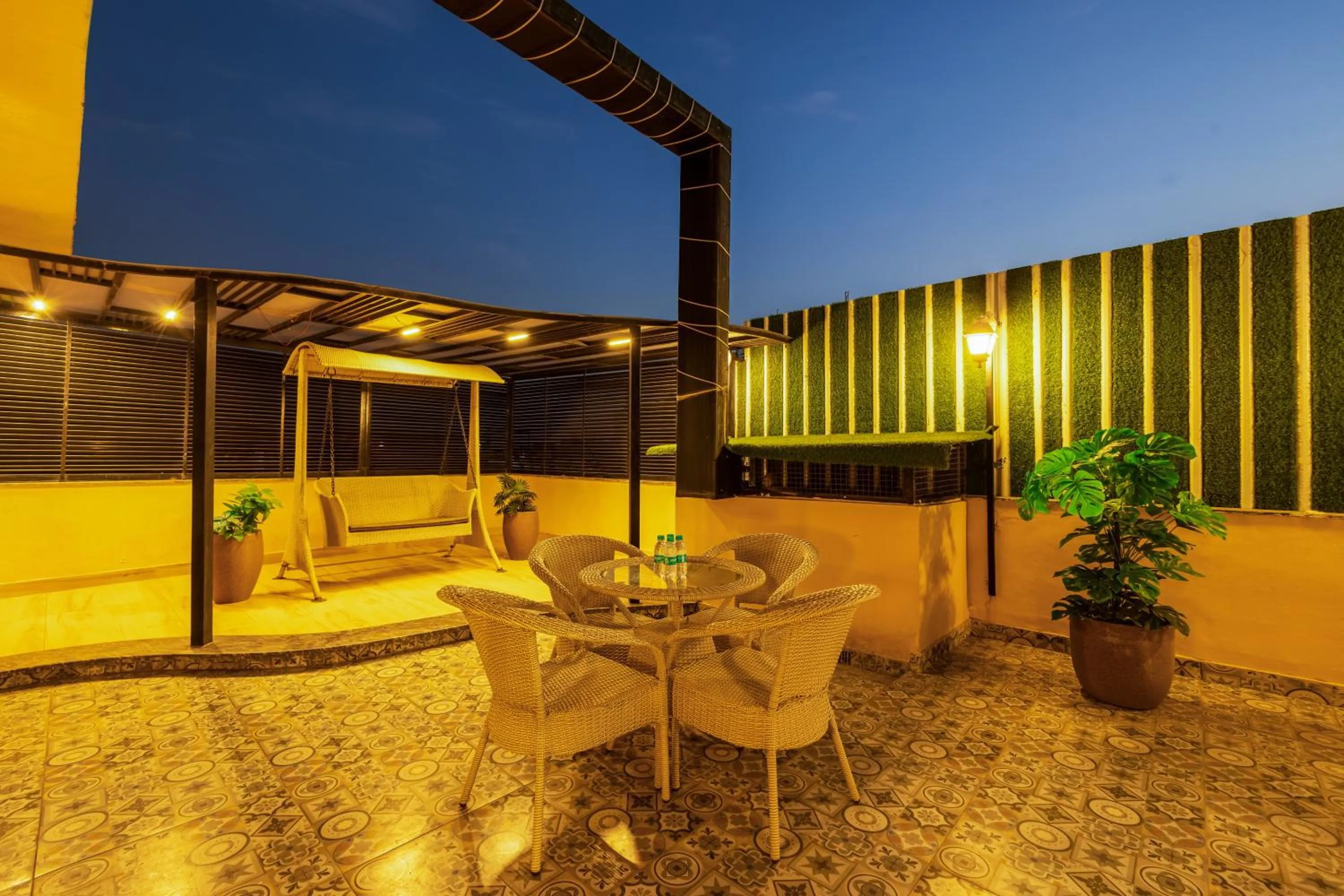 Patio in Dahabi Venue Premium- 9 min fr Delhi Airport