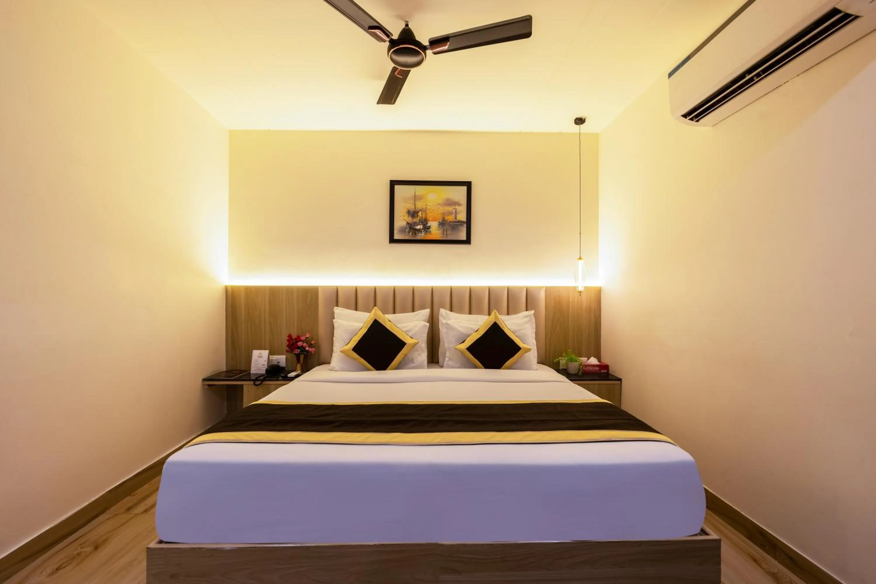 Bed in Dahabi Venue Premium- 9 min fr Delhi Airport