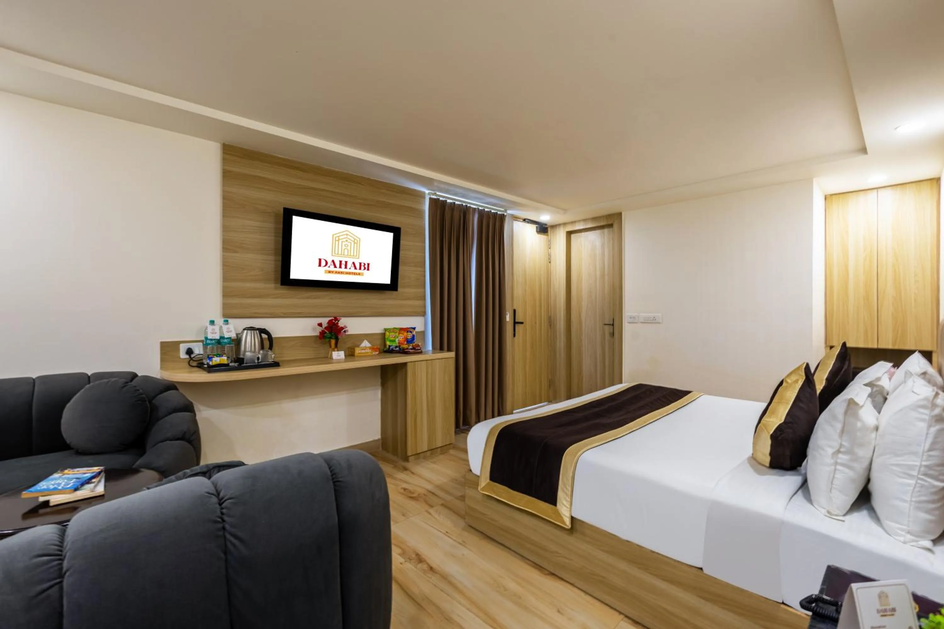 Bed in Dahabi Venue Premium- 9 min fr Delhi Airport