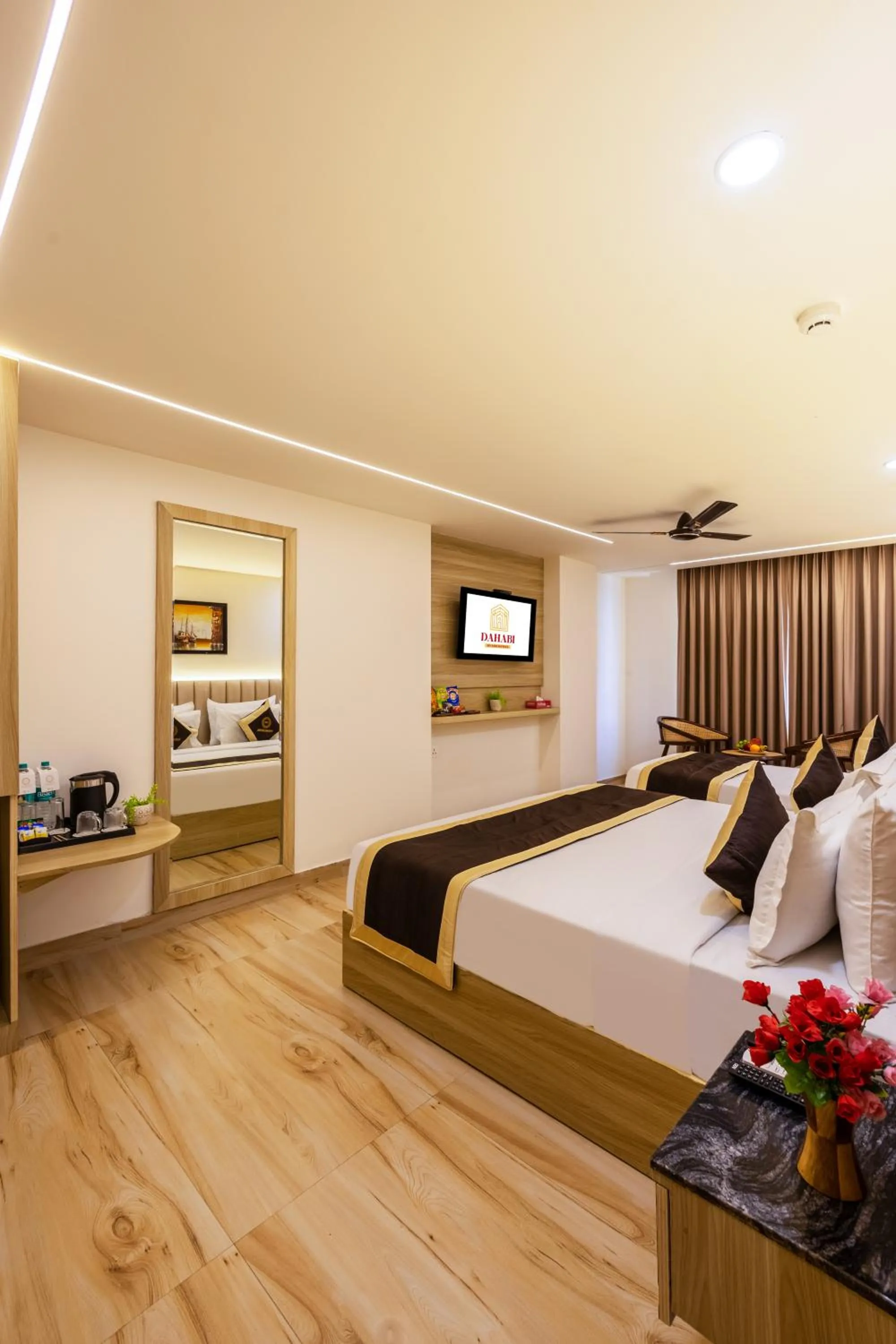 Bed in Dahabi Venue Premium- 9 min fr Delhi Airport