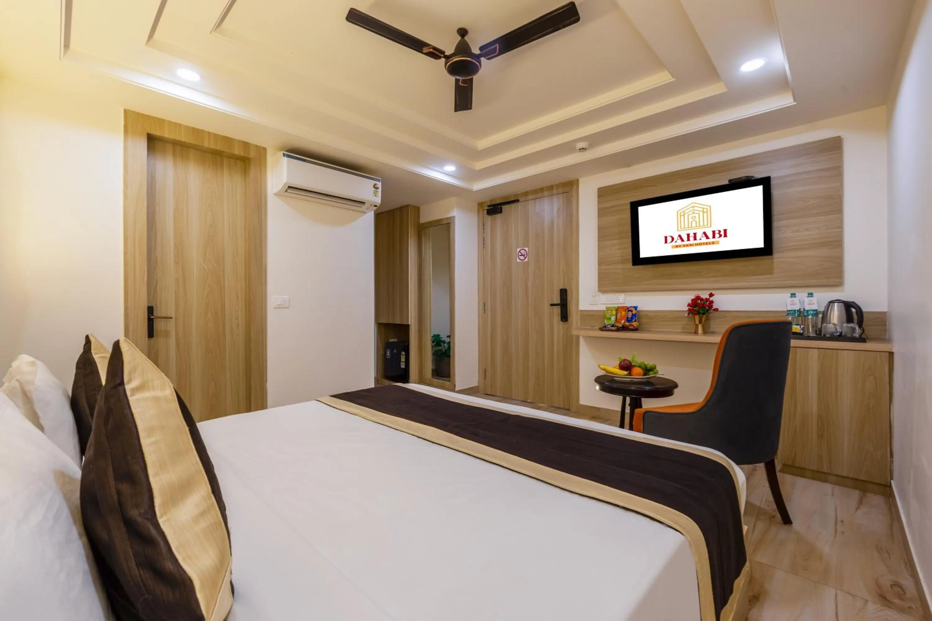 Bed in Dahabi Venue Premium- 9 min fr Delhi Airport