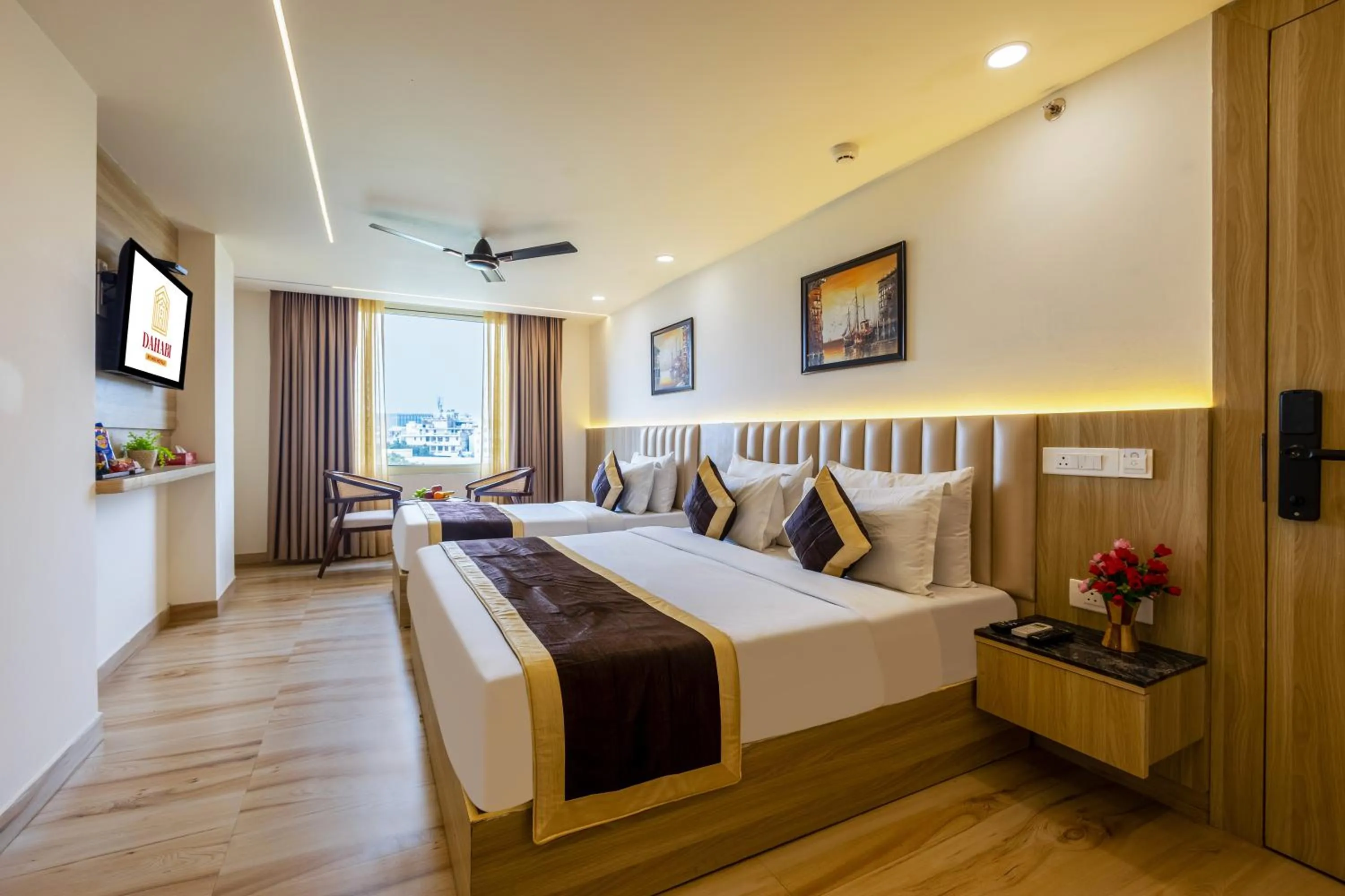 Bed in Dahabi Venue Premium- 9 min fr Delhi Airport