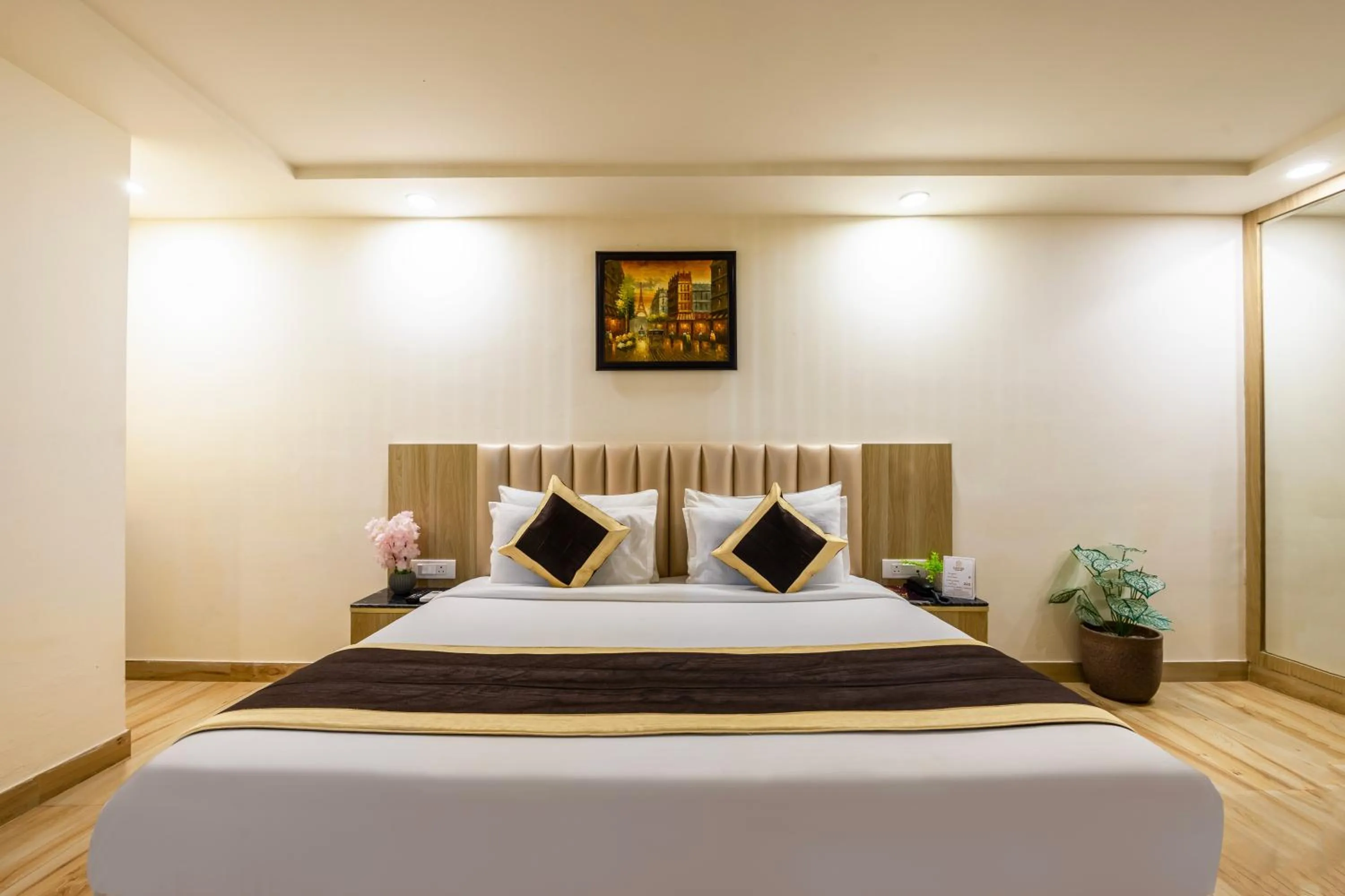 Bed in Dahabi Venue Premium- 9 min fr Delhi Airport