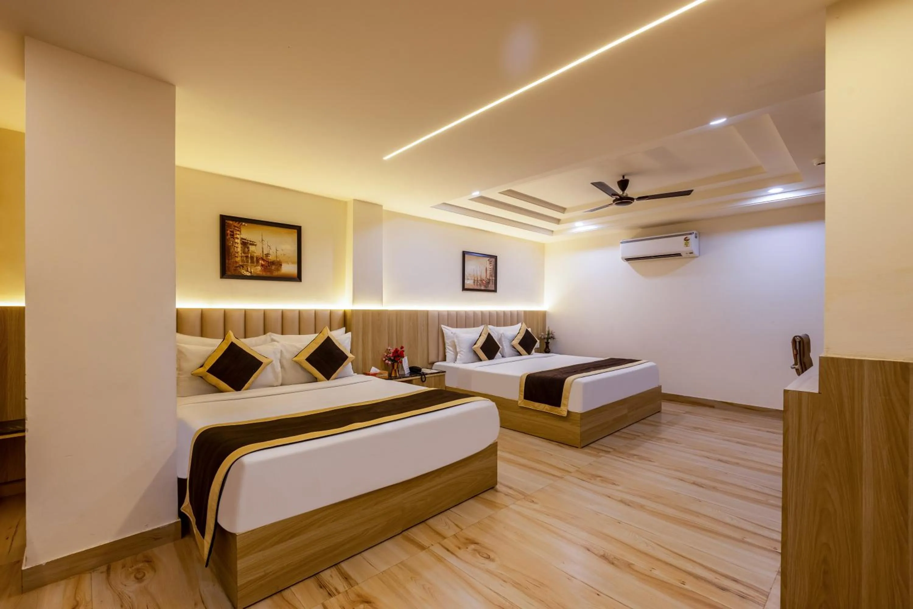 Bed in Dahabi Venue Premium- 9 min fr Delhi Airport