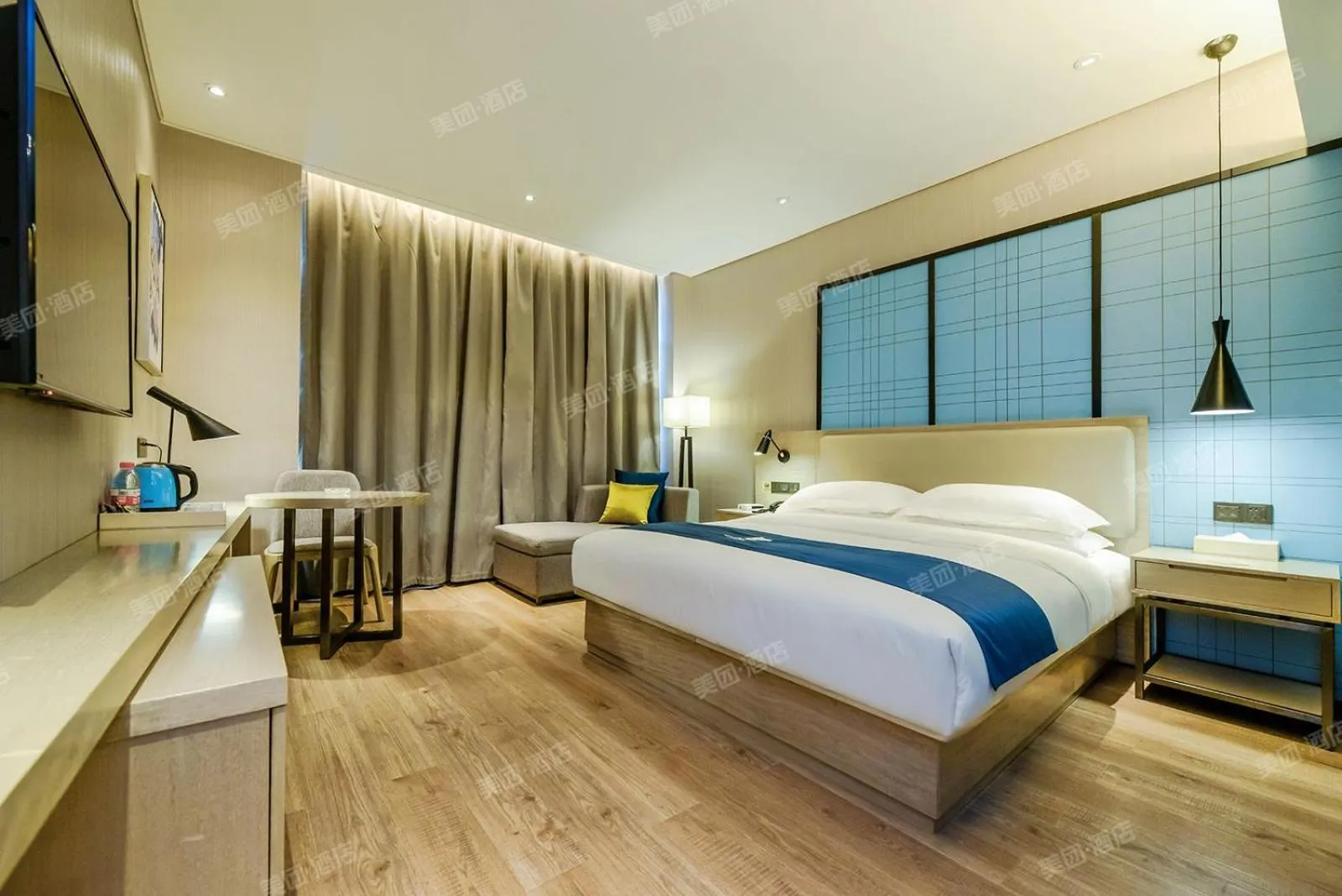 Photo of the whole room, Bed in Echarm Hotel Guiyang Xiaohe Huanghe Road Branch