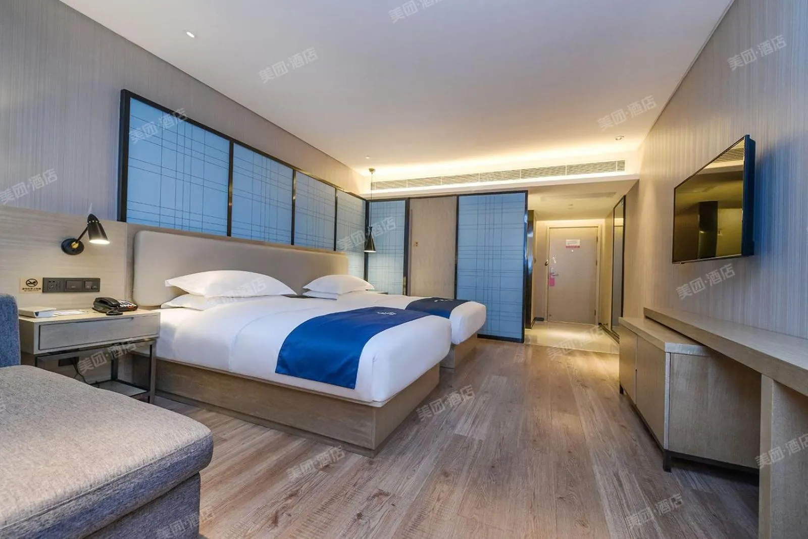 Photo of the whole room, Bed in Echarm Hotel Guiyang Xiaohe Huanghe Road Branch