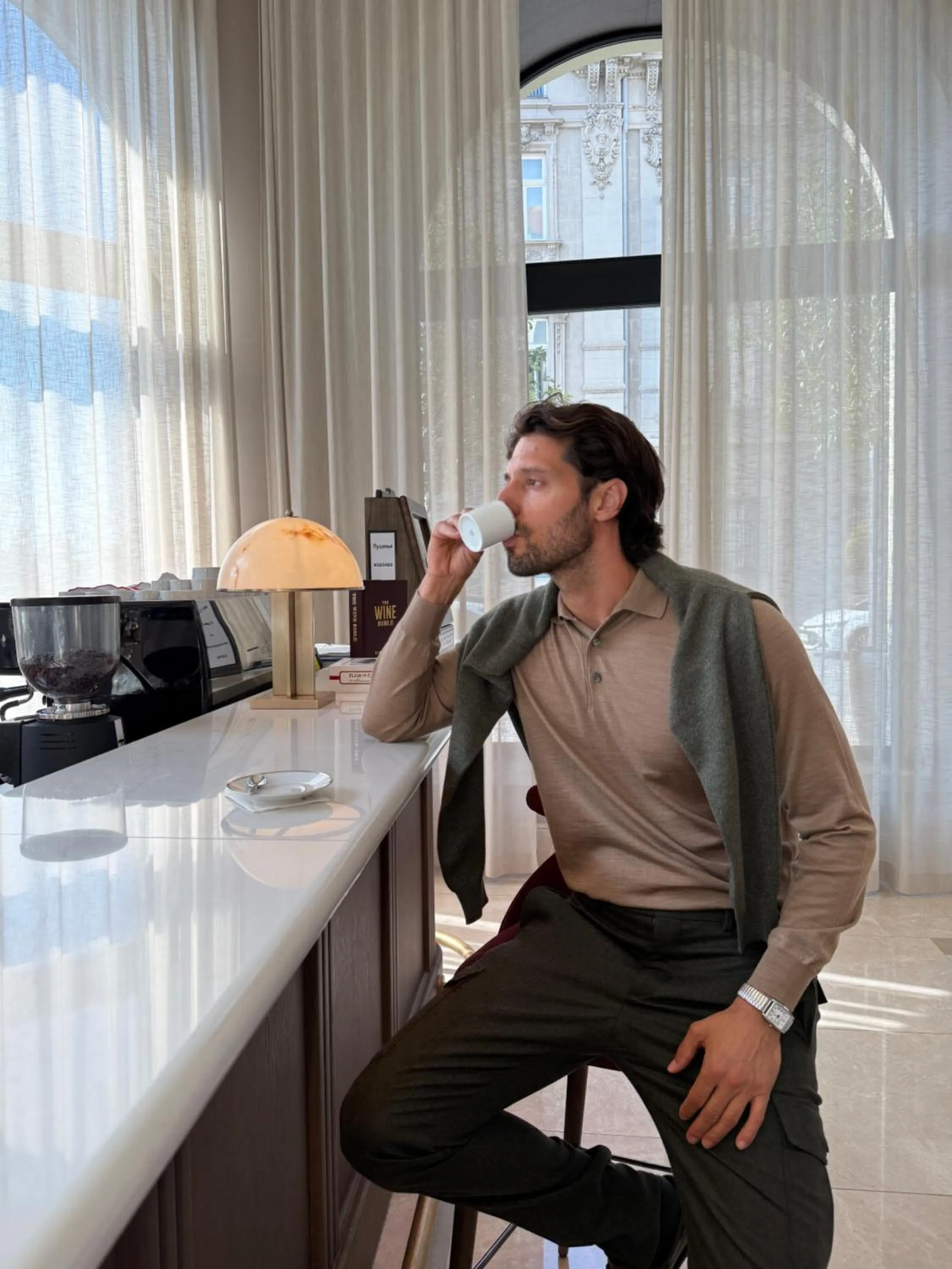 Lounge or bar in The Bristol Belgrade