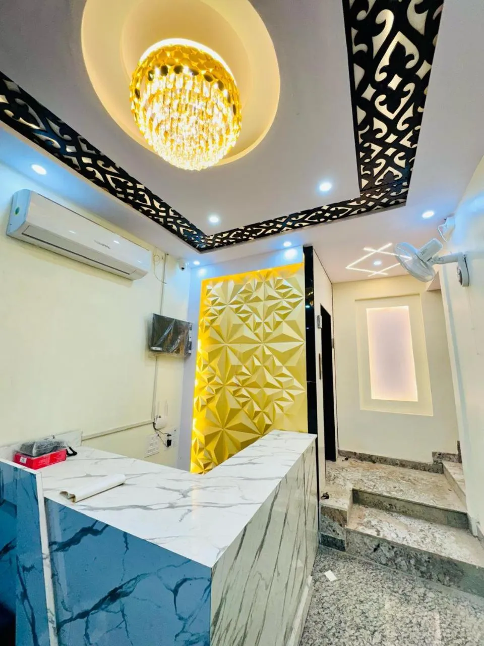 Lobby or reception, Bed in KashVi Hotels