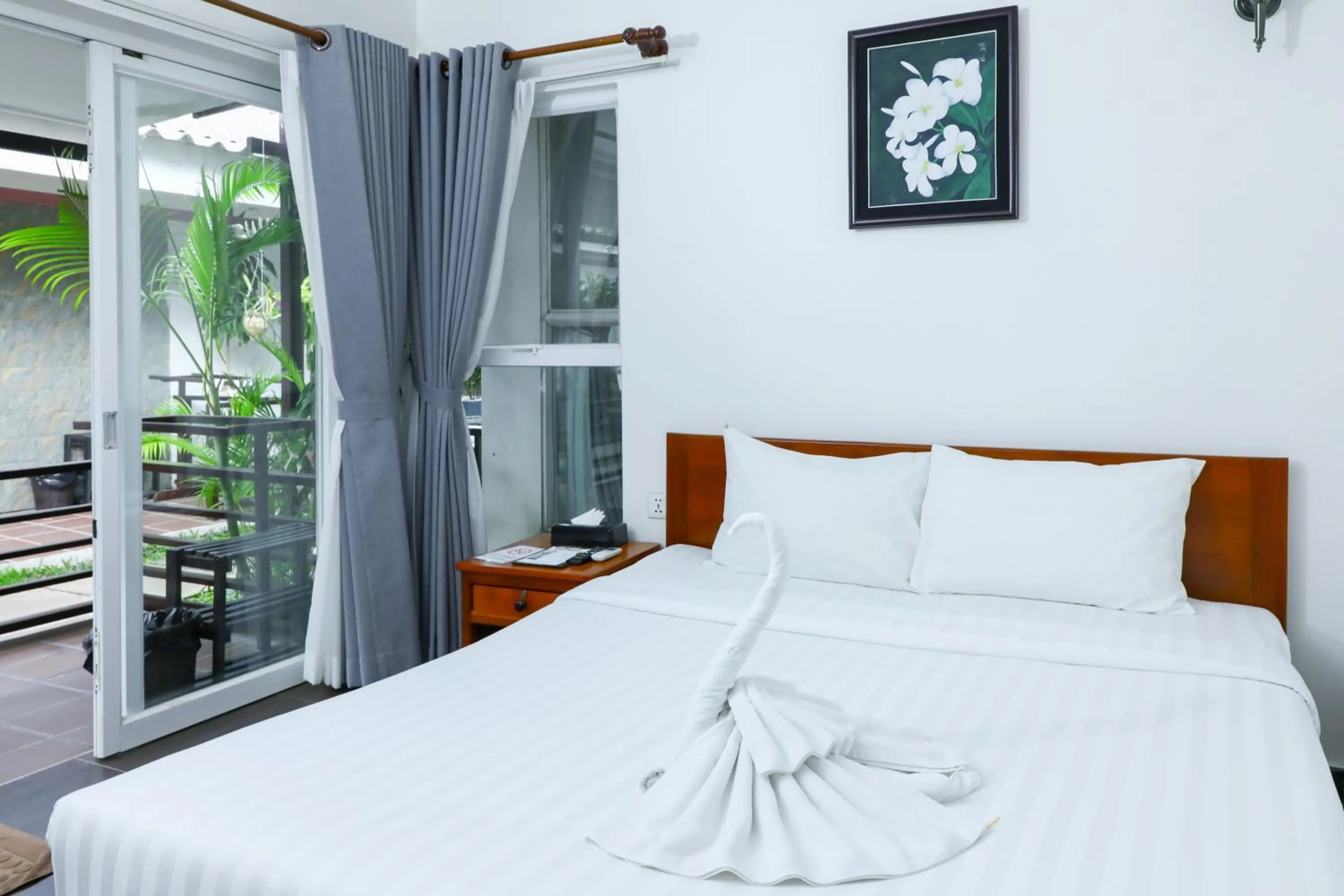 Property building, Bed in Sea Breeze Resort