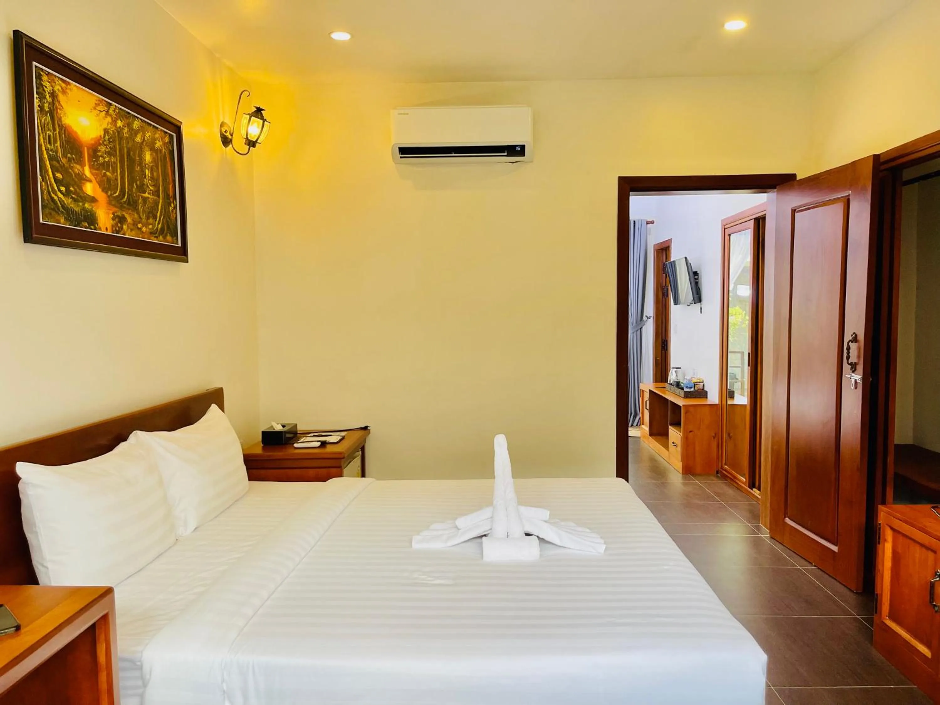 Property building, Bed in Sea Breeze Resort