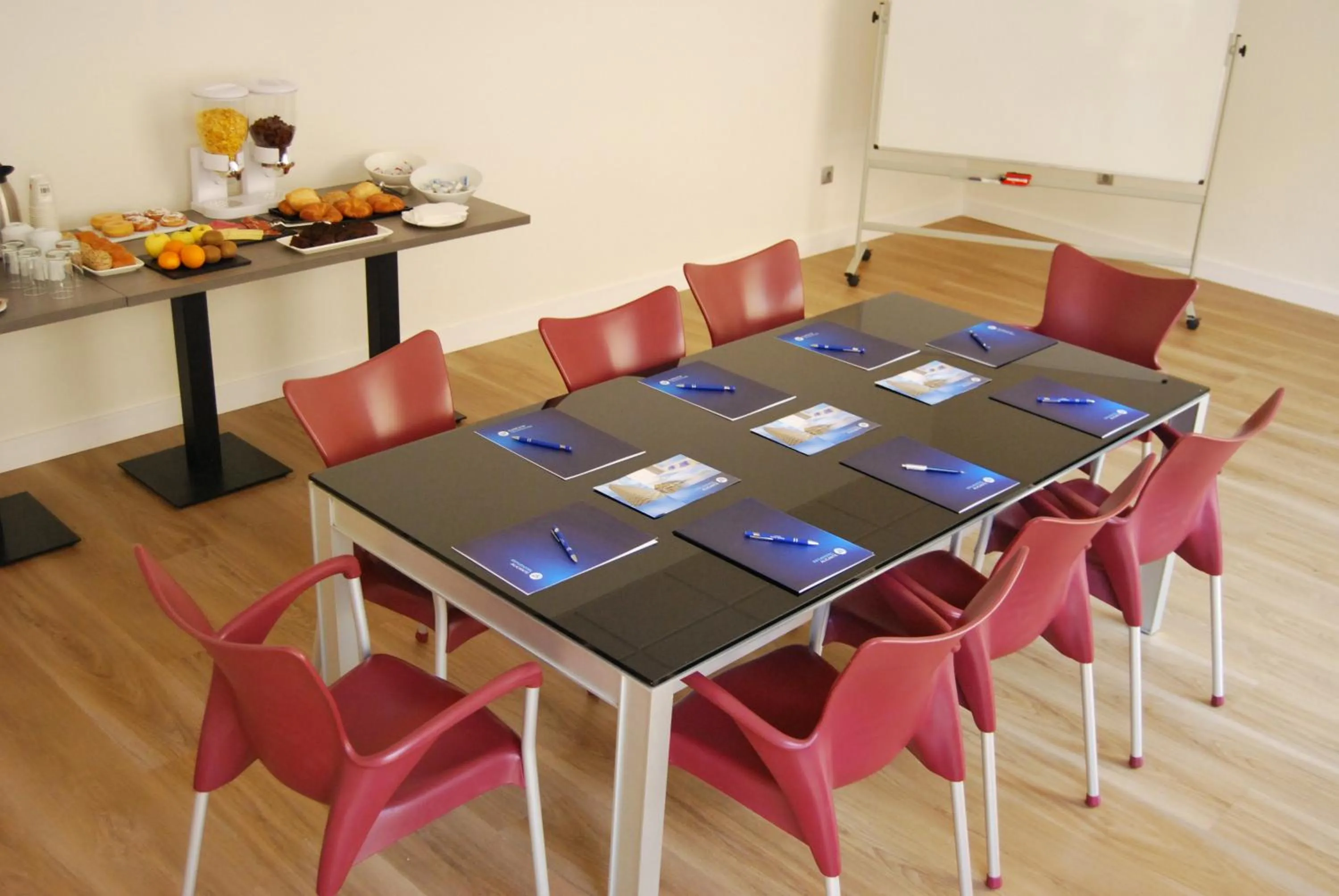 Business facilities in Estudiotel Alicante