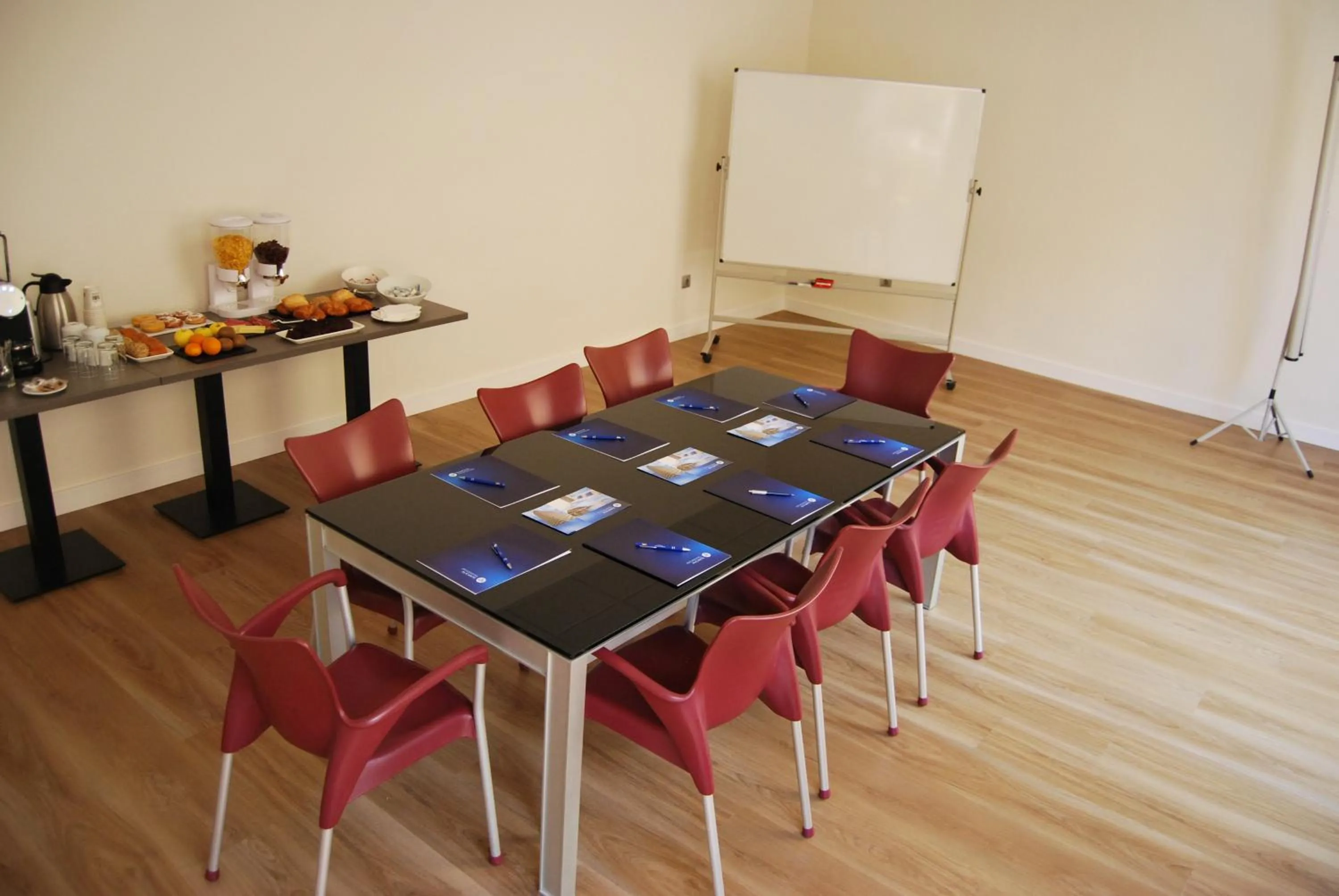 Business facilities in Estudiotel Alicante