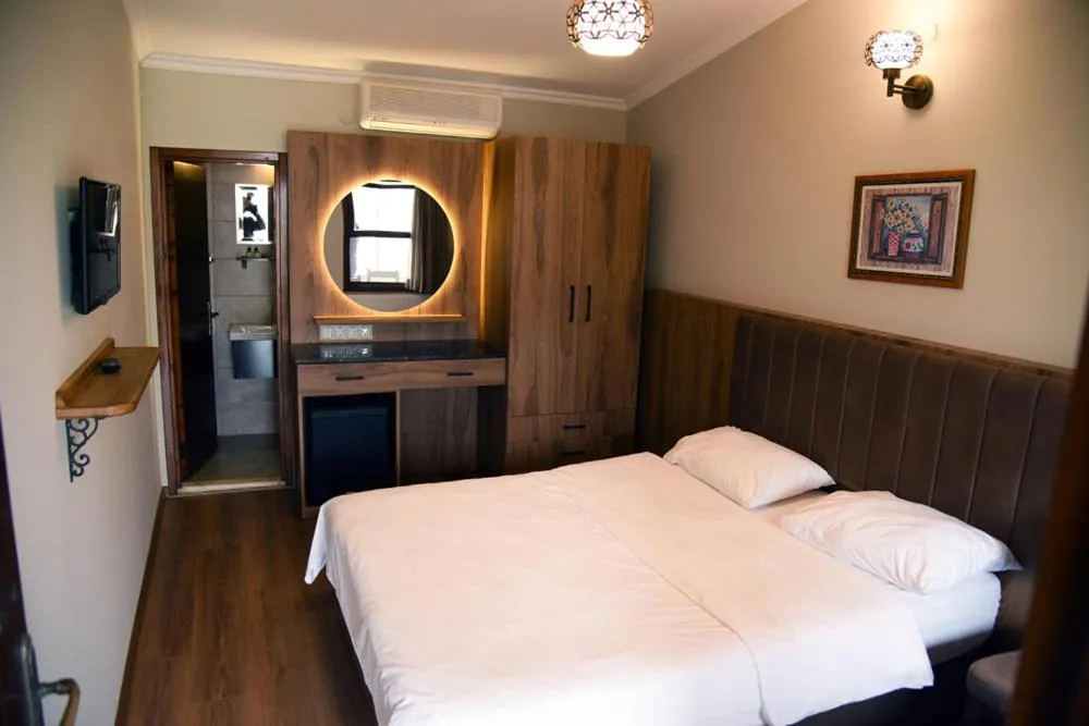 Photo of the whole room, Bed in Fener Motel