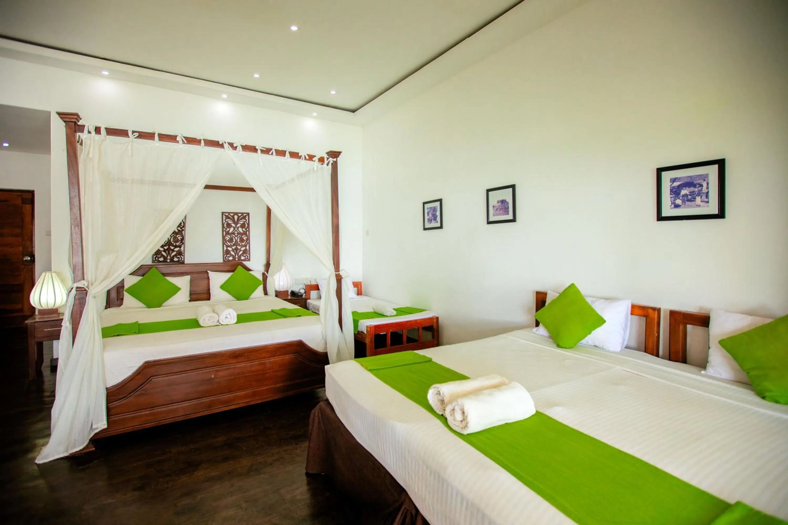 Bed in Lake Wind Resort