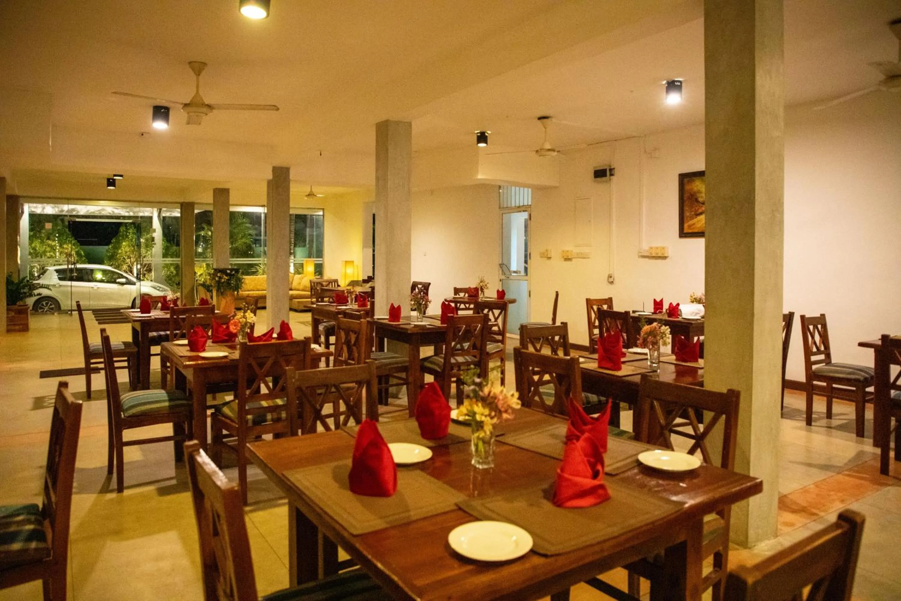 Restaurant/places to eat in Lake Wind Resort