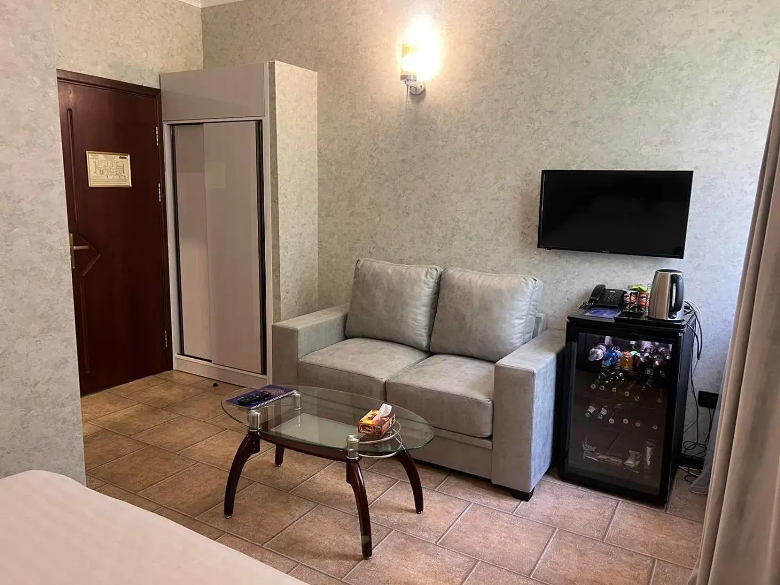 Budget Double Room in Park Avenue Hotel Yerevan Budget Double Room in Park Avenue Hotel Yerevan