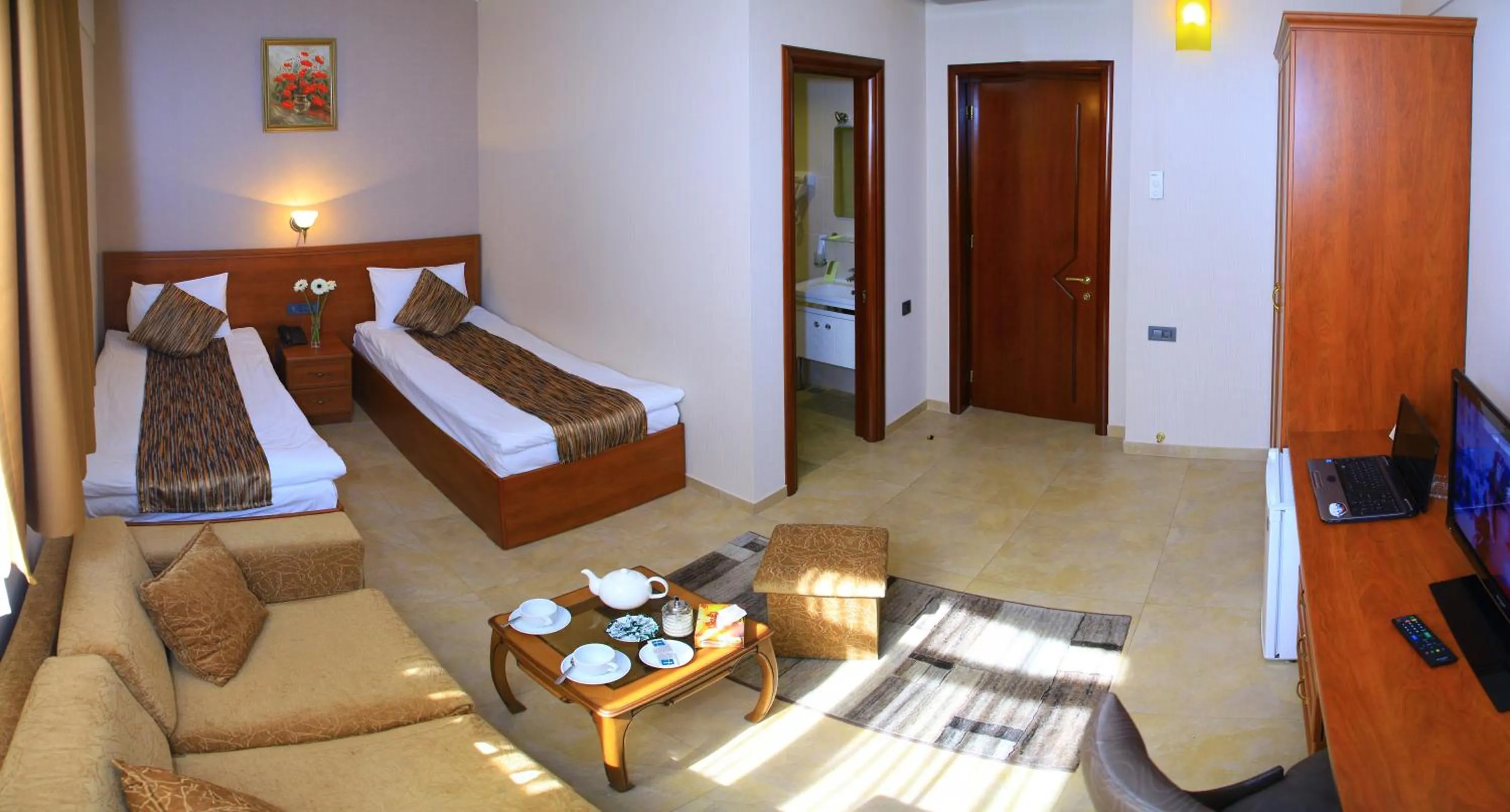 Photo of the whole room, Bed in Park Avenue Hotel Yerevan