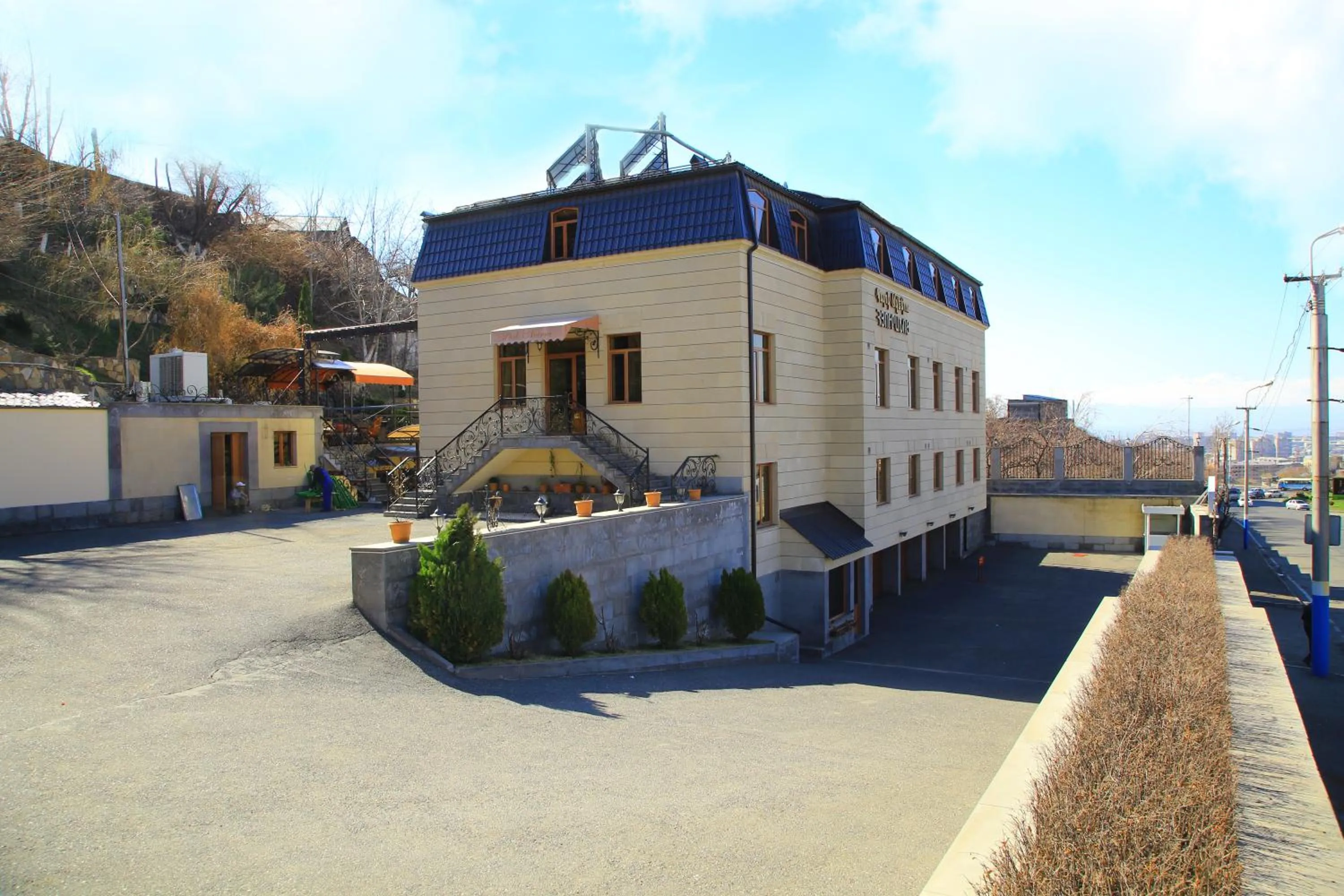 On site in Park Avenue Hotel Yerevan