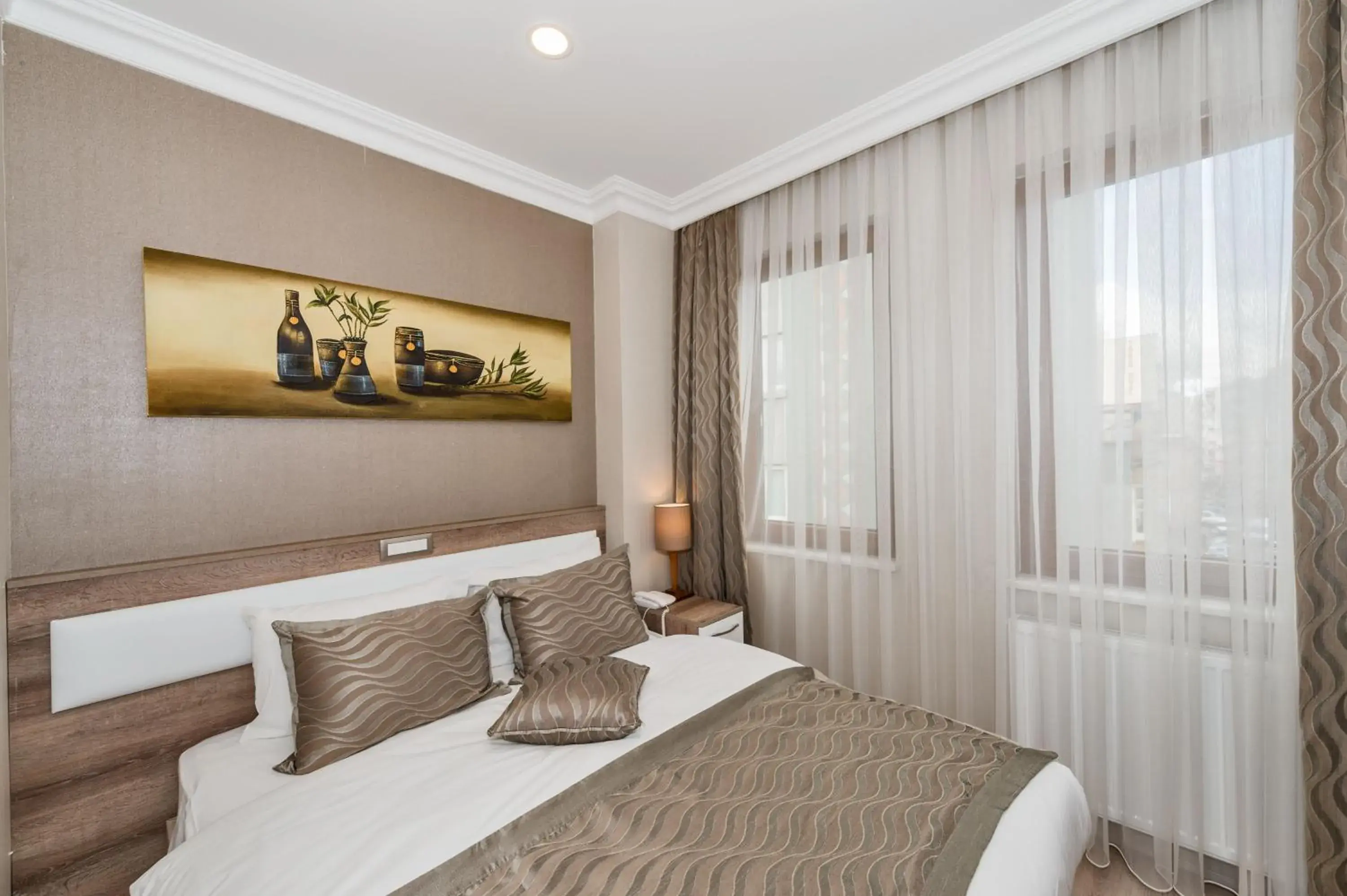 Standard Double Room in Alphonse Hotel Standard Double Room in Alphonse Hotel