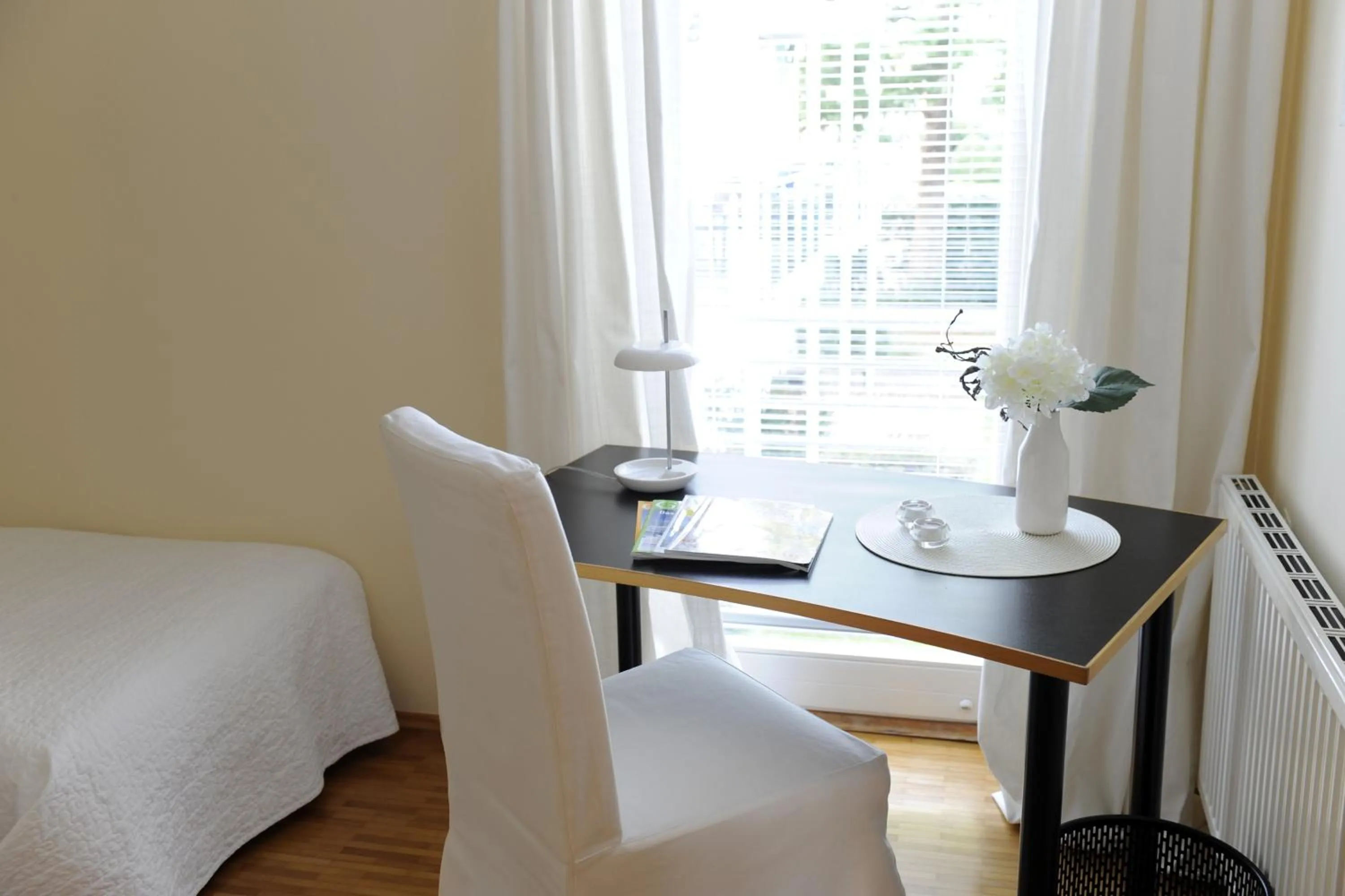 Decorative detail, Bed in Parkside Apartment House