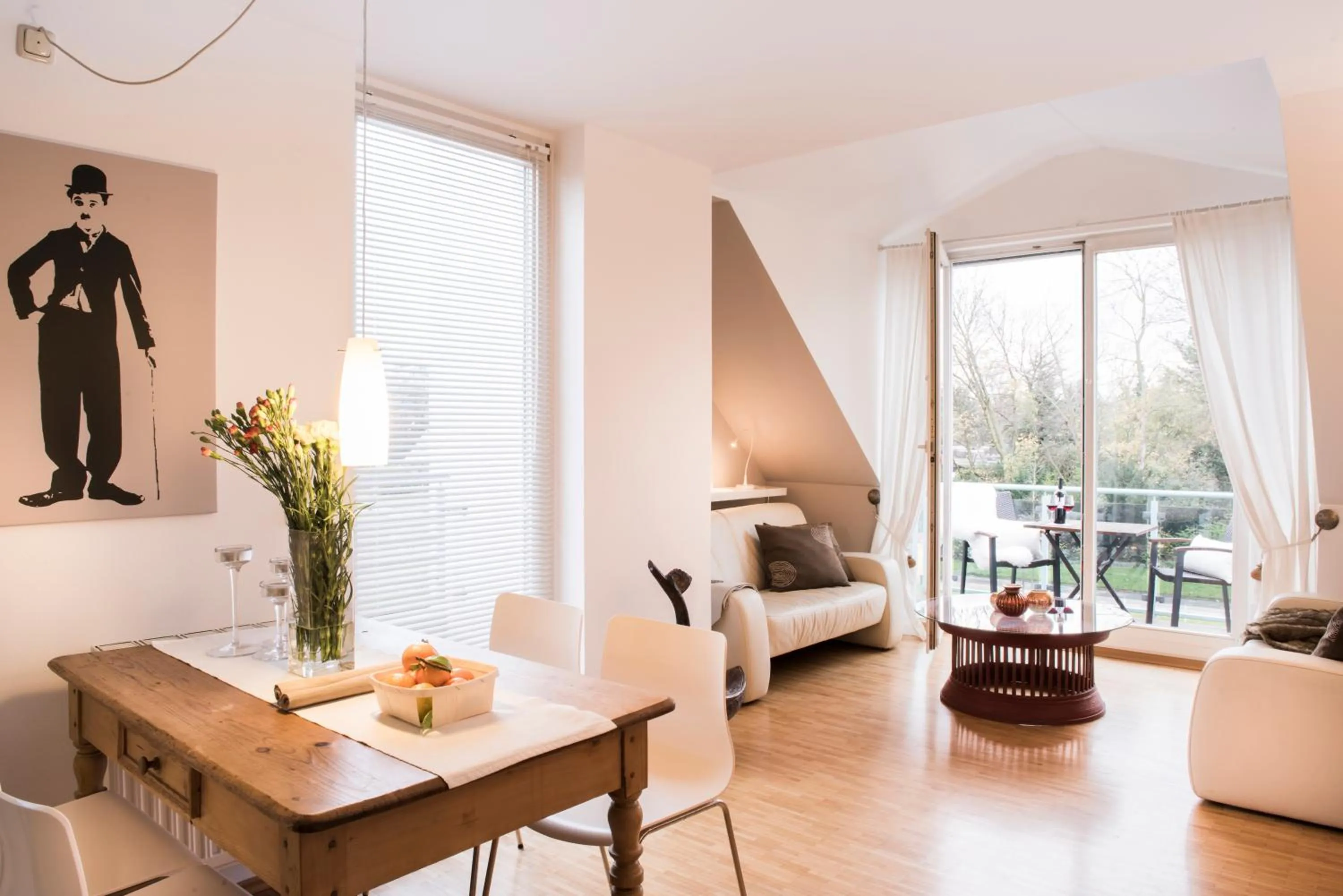 Living room in Parkside Apartment House