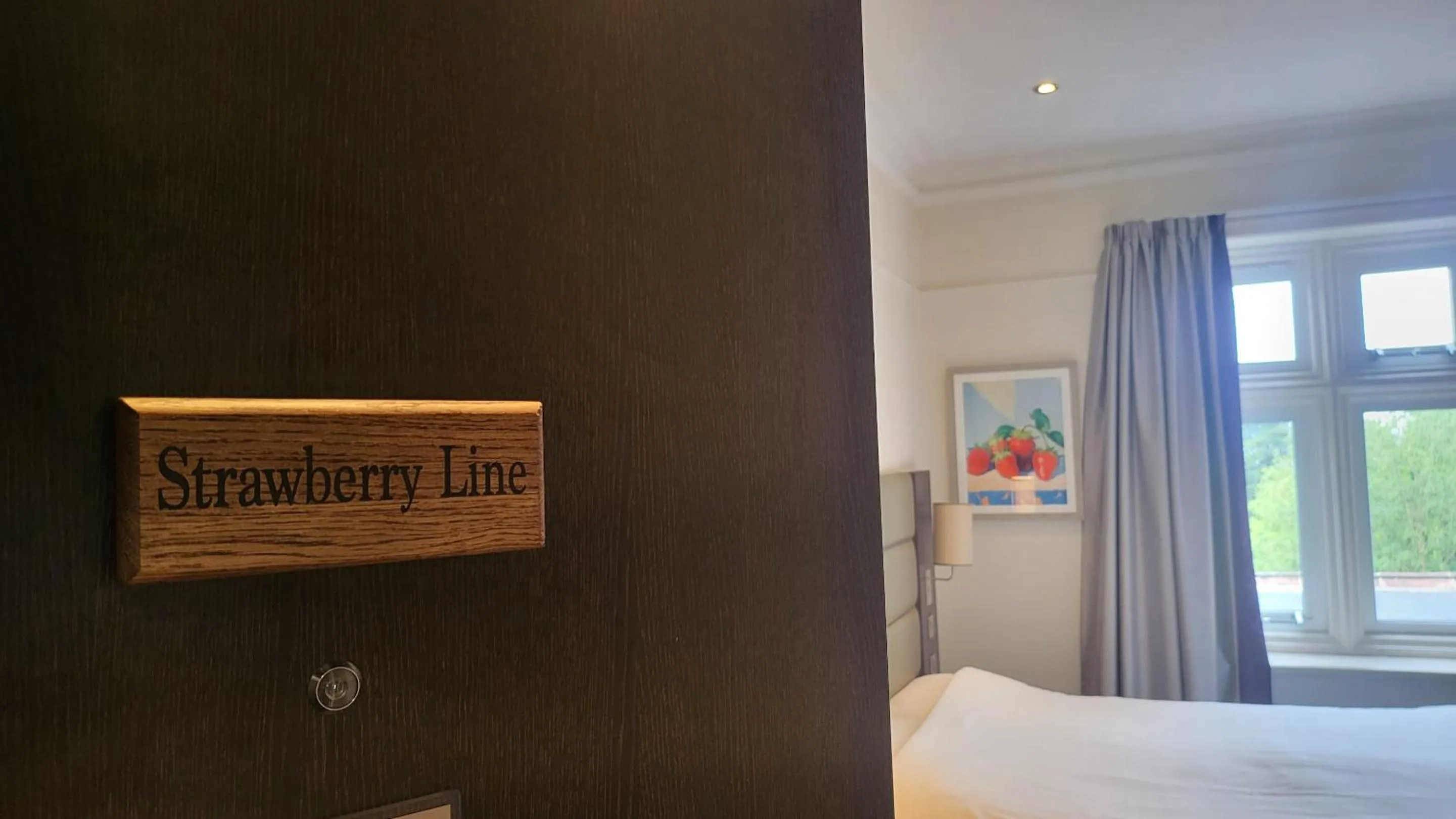 Bedroom, Bed in Sidcot Arms