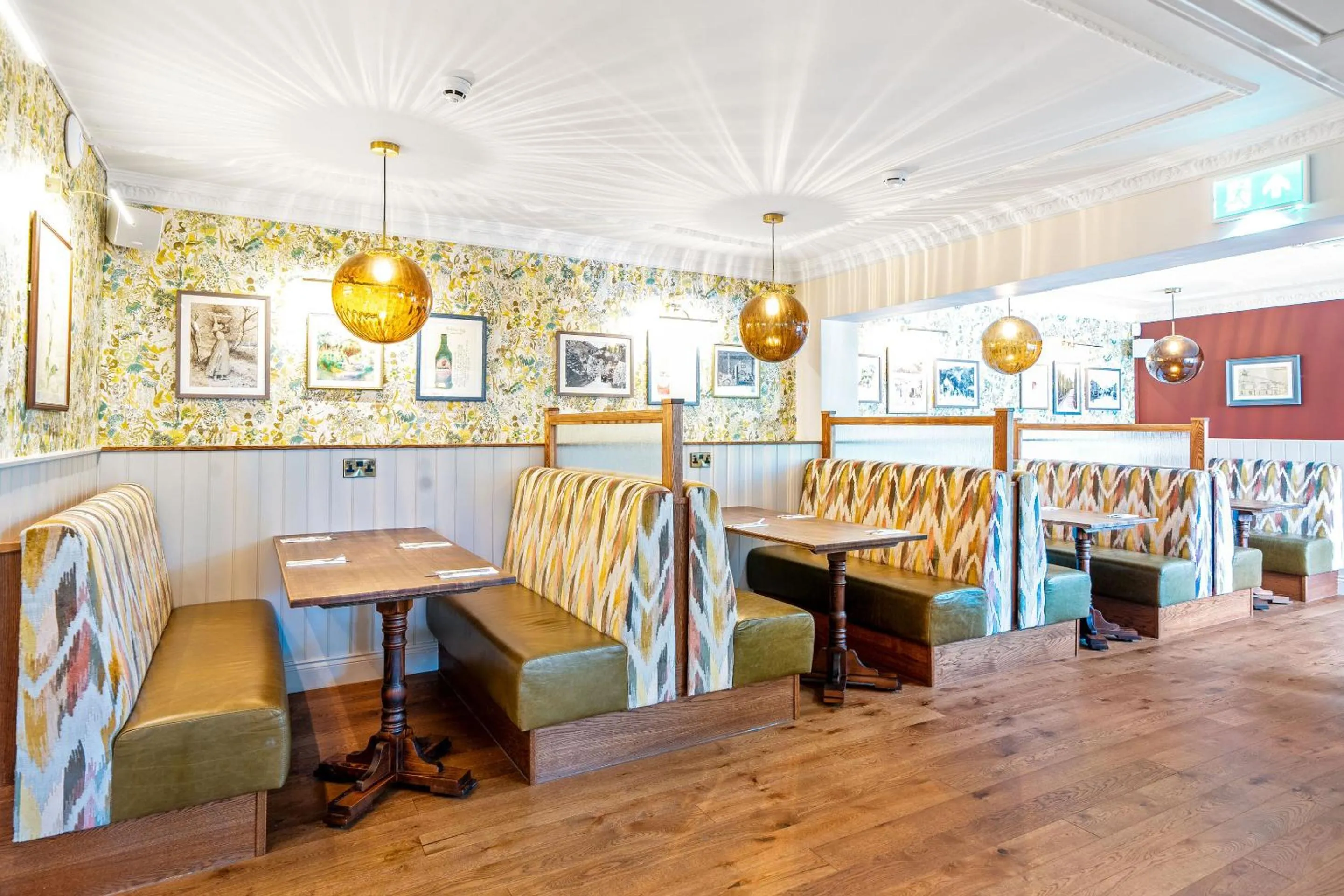 Dining area in Sidcot Arms