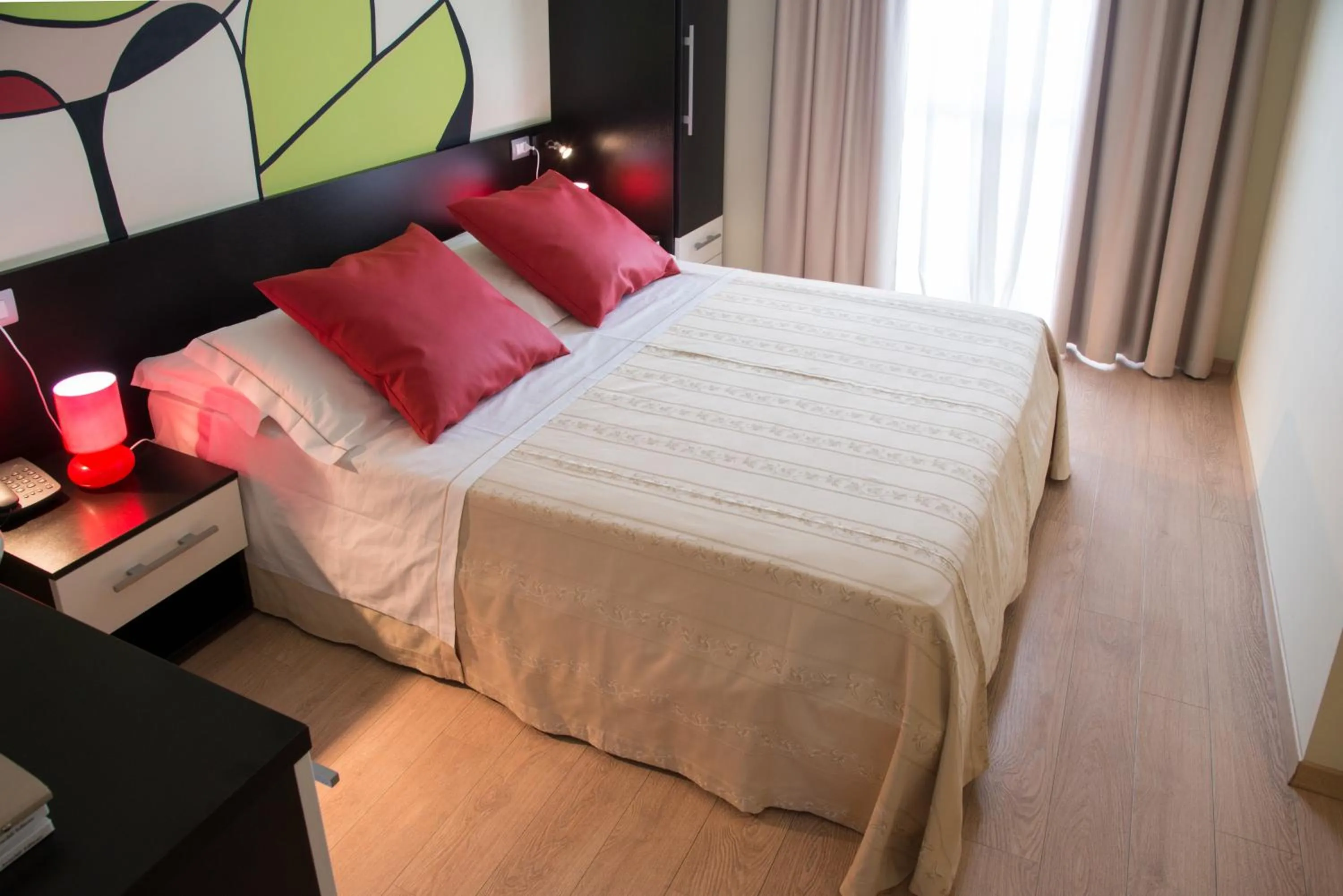 bunk bed, Bed in Berghotel