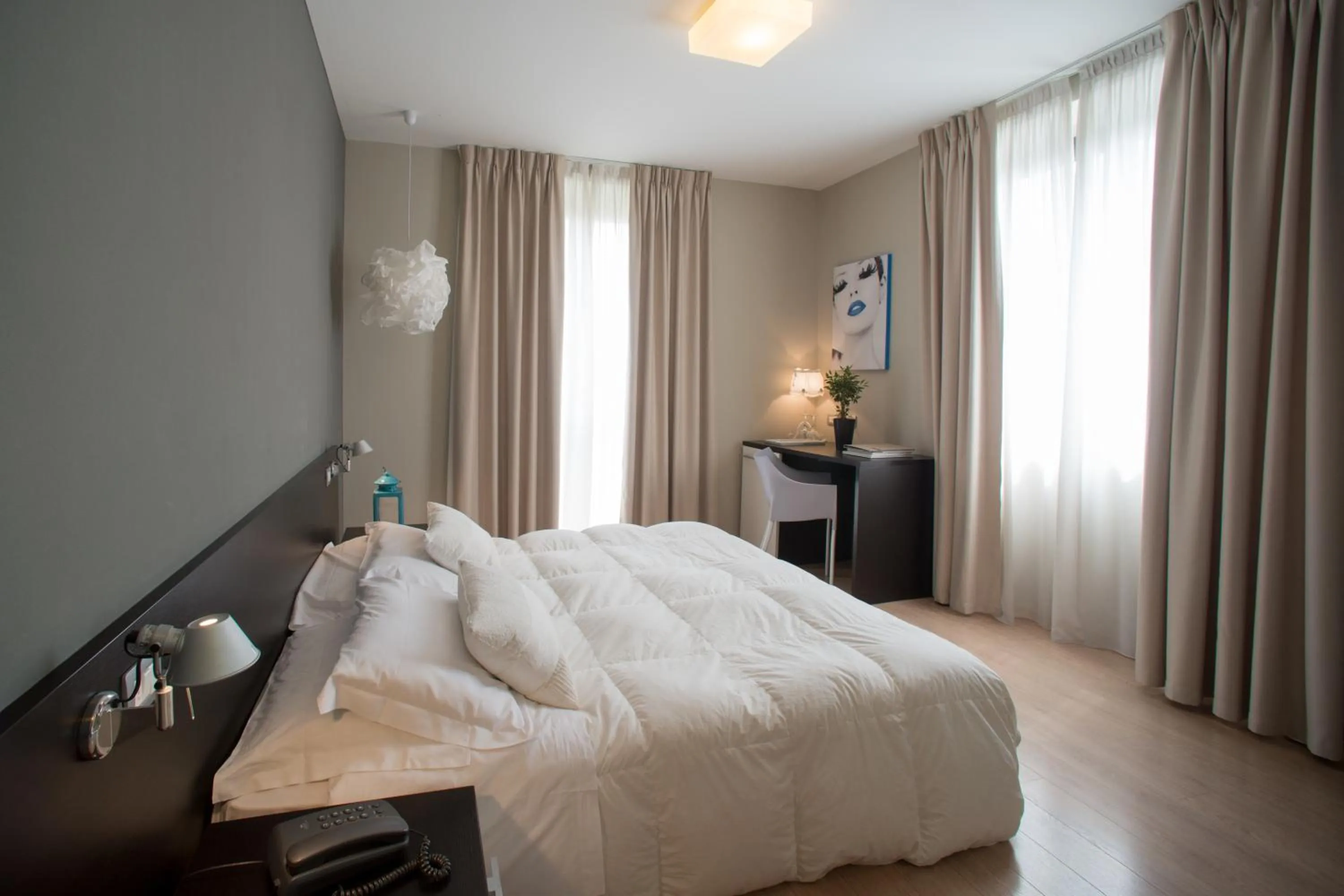 Photo of the whole room, Bed in Berghotel