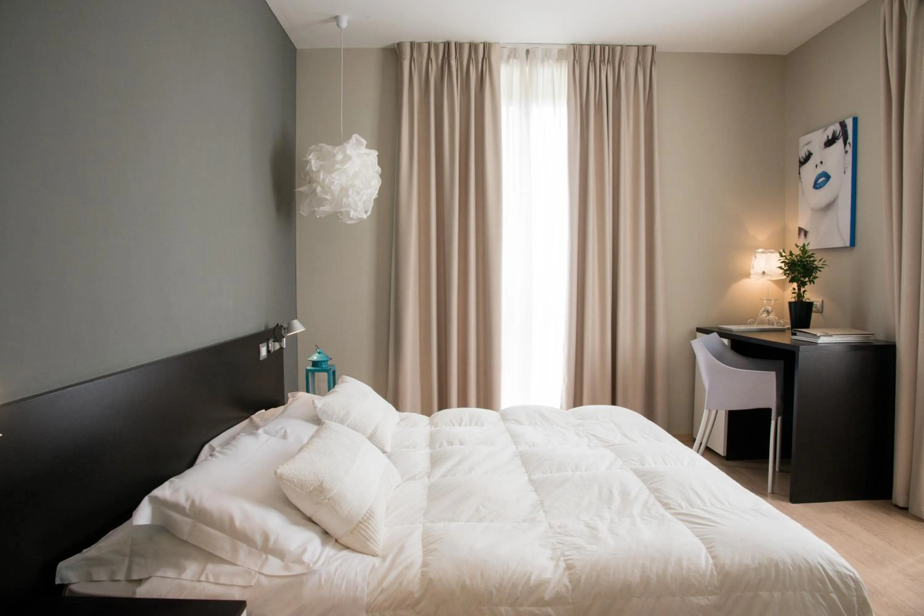 Photo of the whole room, Bed in Berghotel