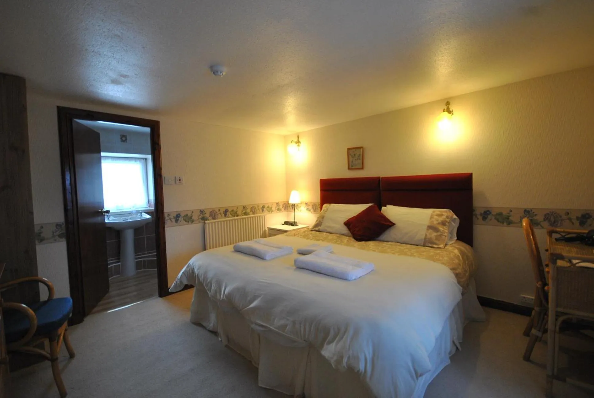 Bedroom, Bed in Saucy Mary's Hostel