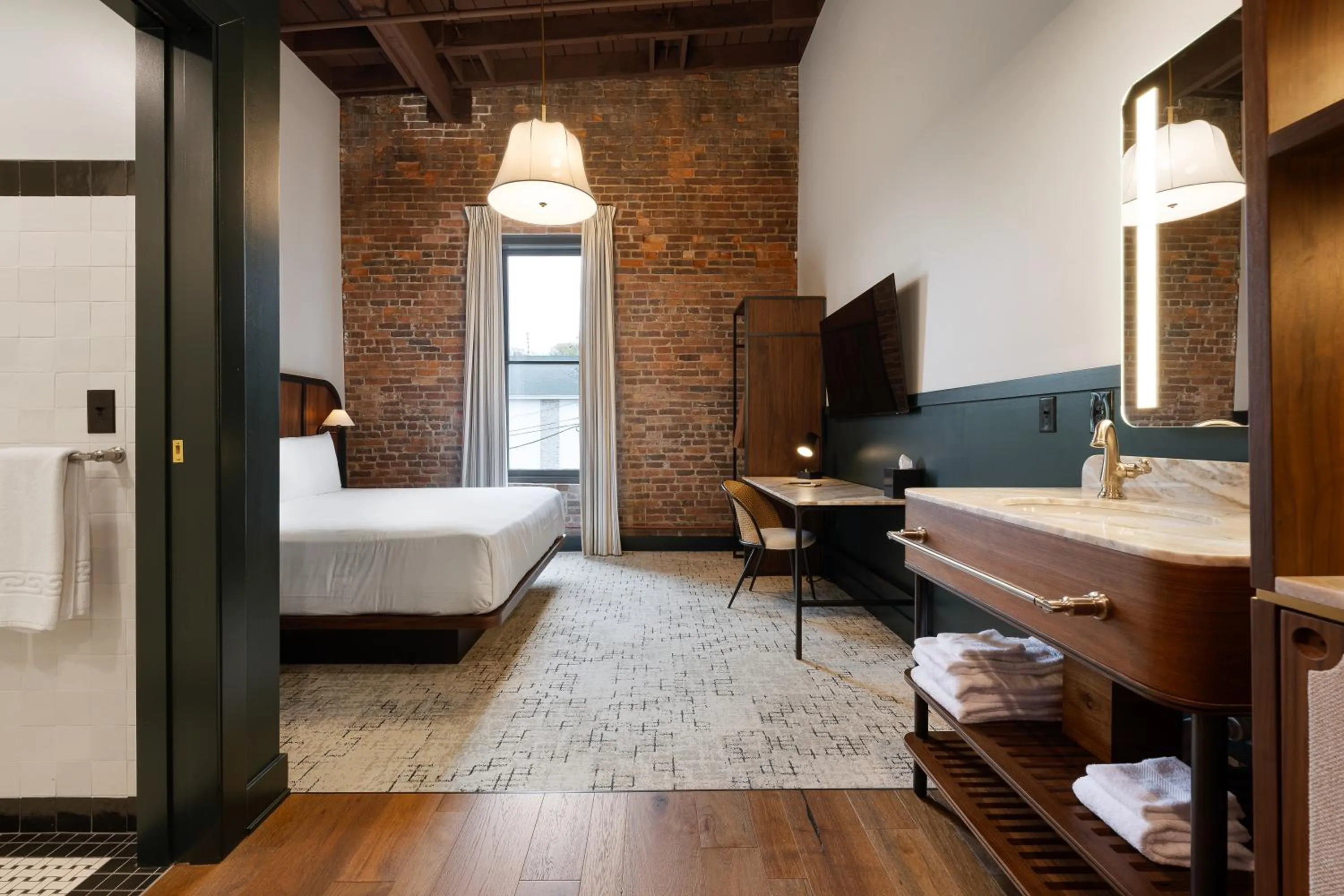 Bed in The Delegate Hotel