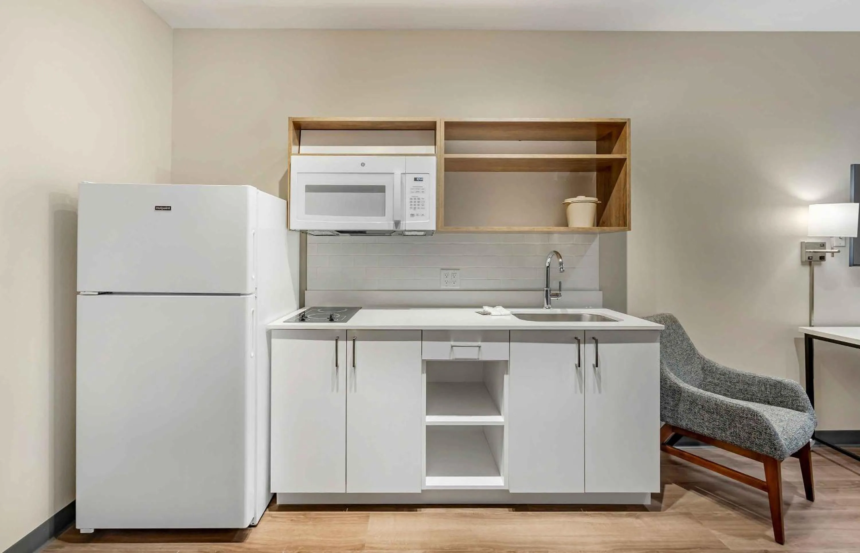 kitchen in Extended Stay America Premier Suites - Nashville - Smyrna