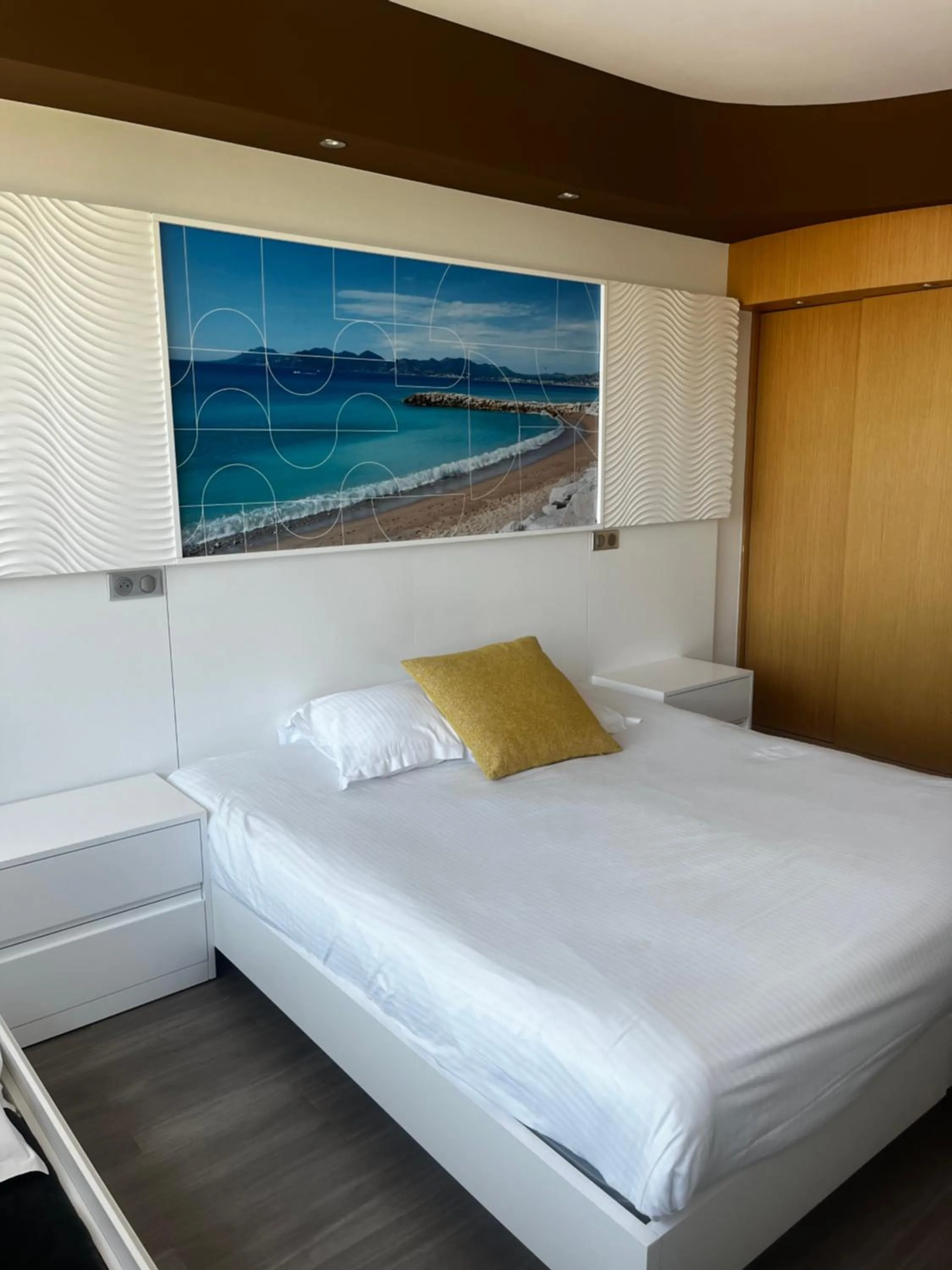 Bedroom, Bed in SoBlue Hôtel