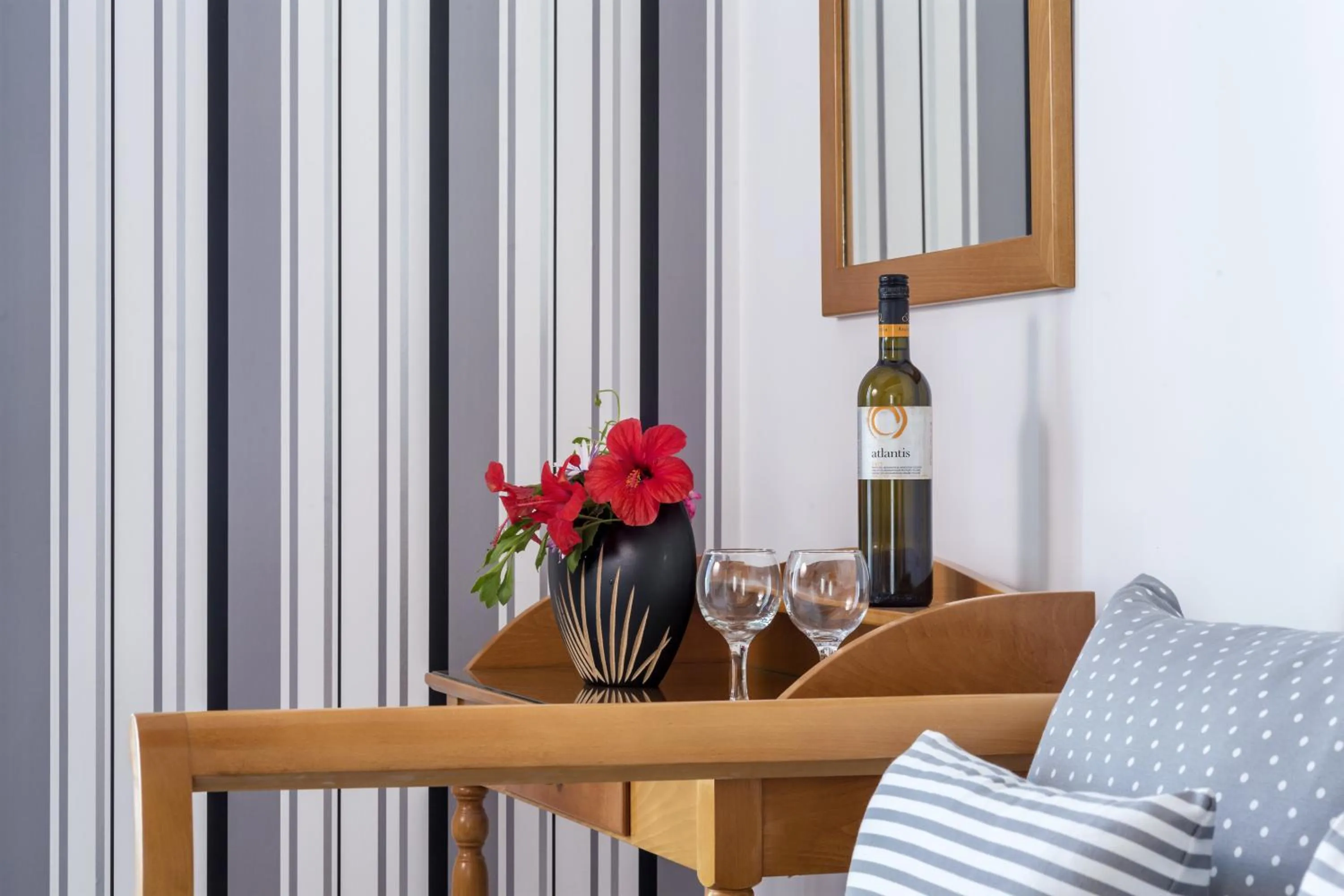 Seating area in Santellini Hotel