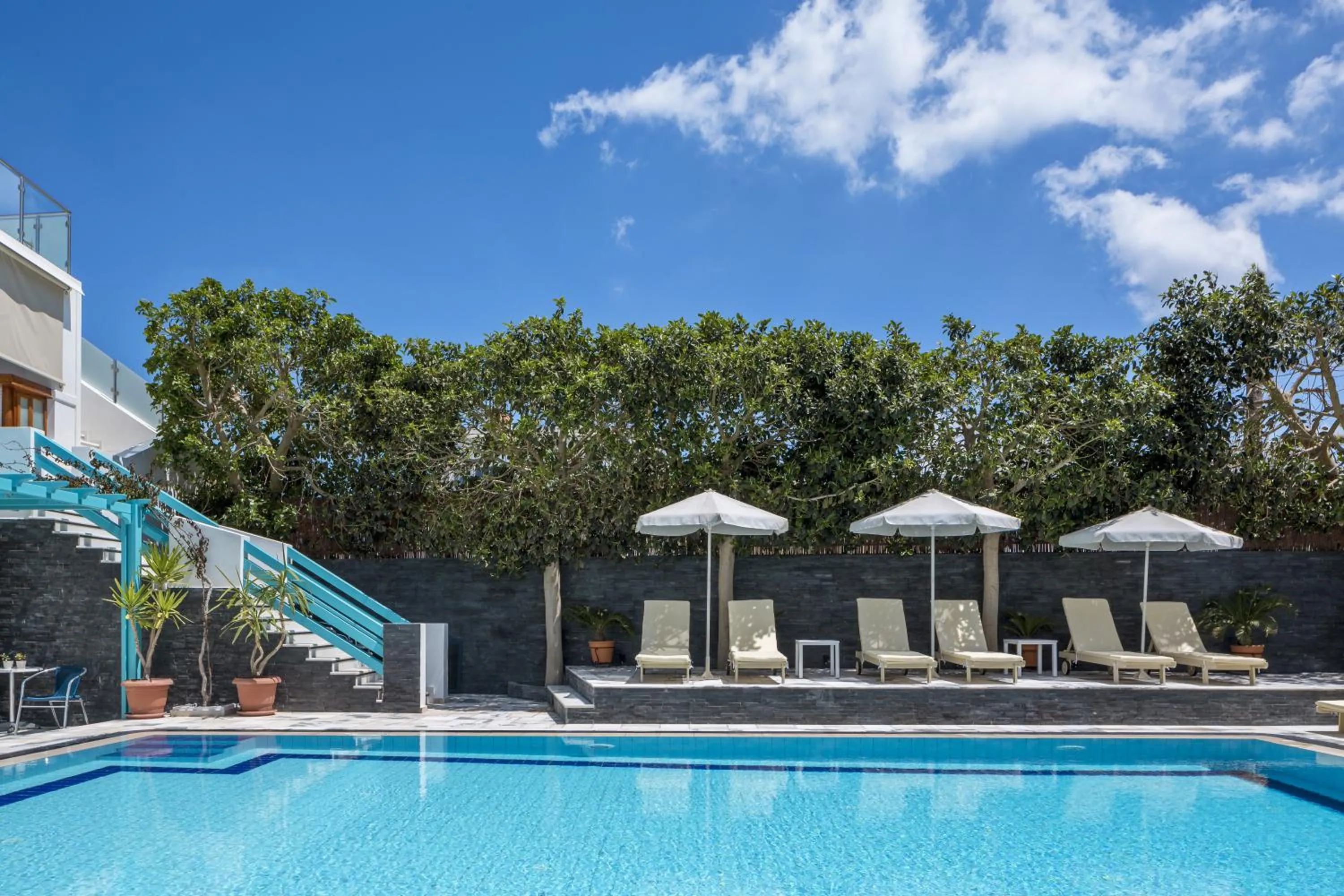 Swimming pool in Santellini Hotel