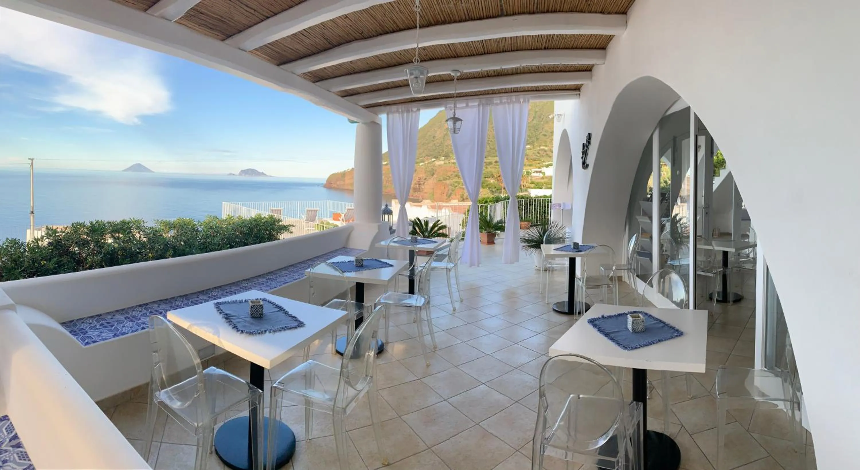 Patio in 'A Alera Room & Breakfast