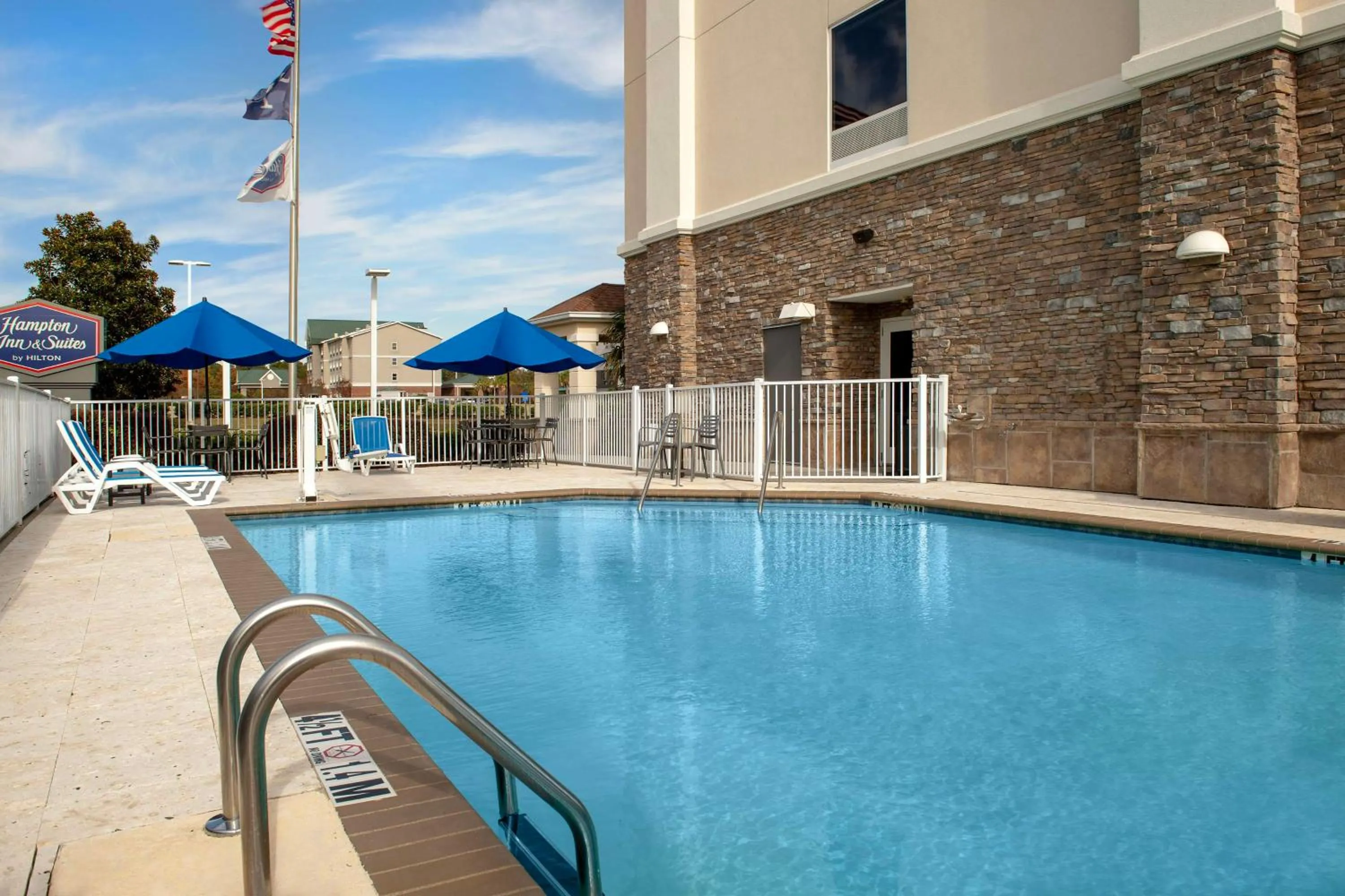 Pool view in Hampton Inn & Suites Orangeburg, SC