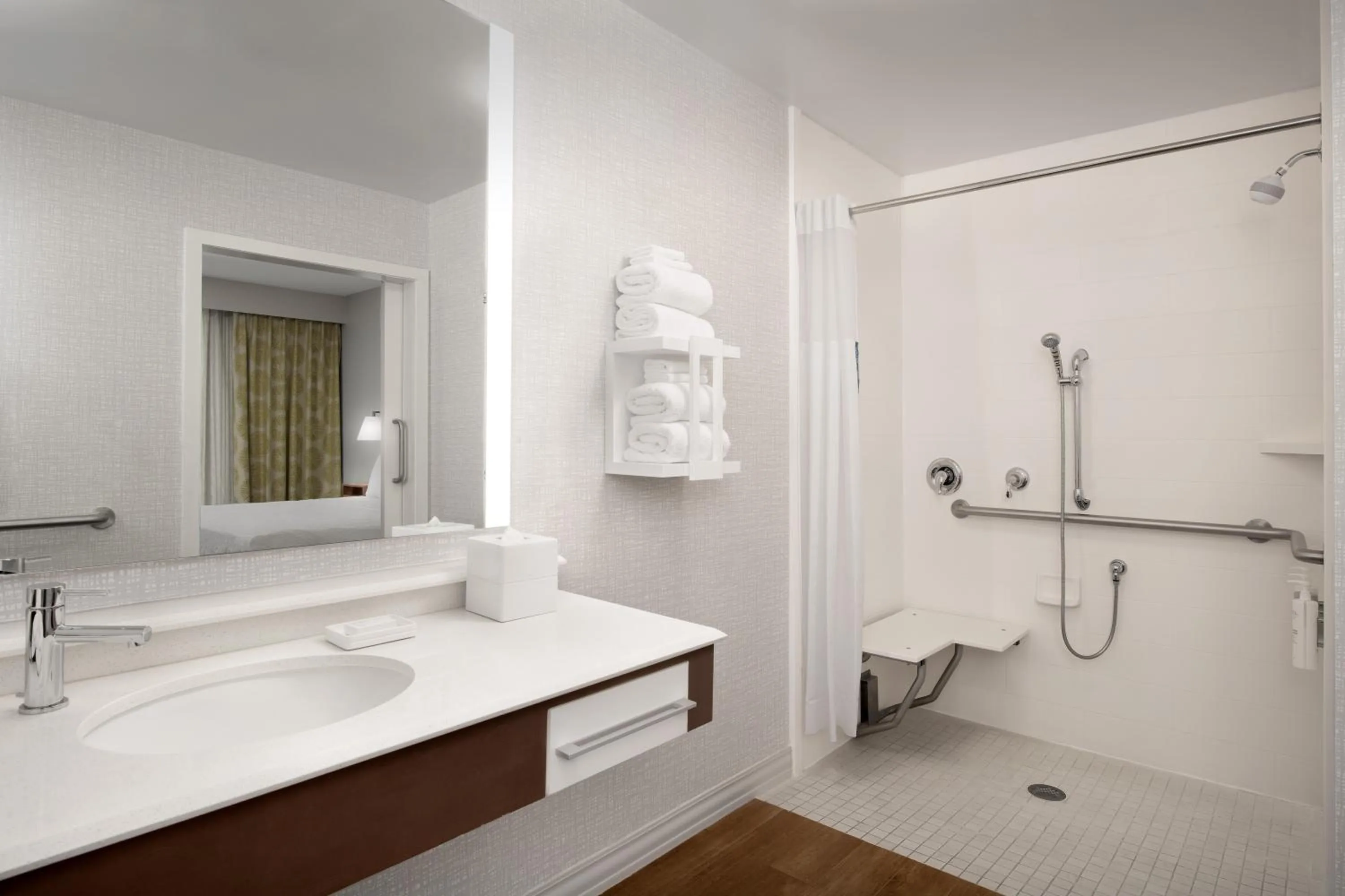 Shower in Hampton Inn & Suites Orangeburg, SC