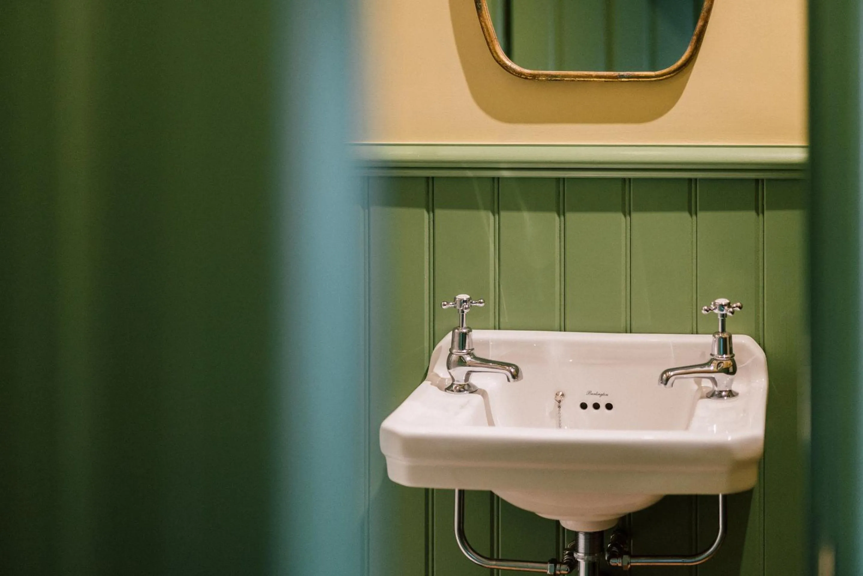 Bathroom in The Milbank Arms