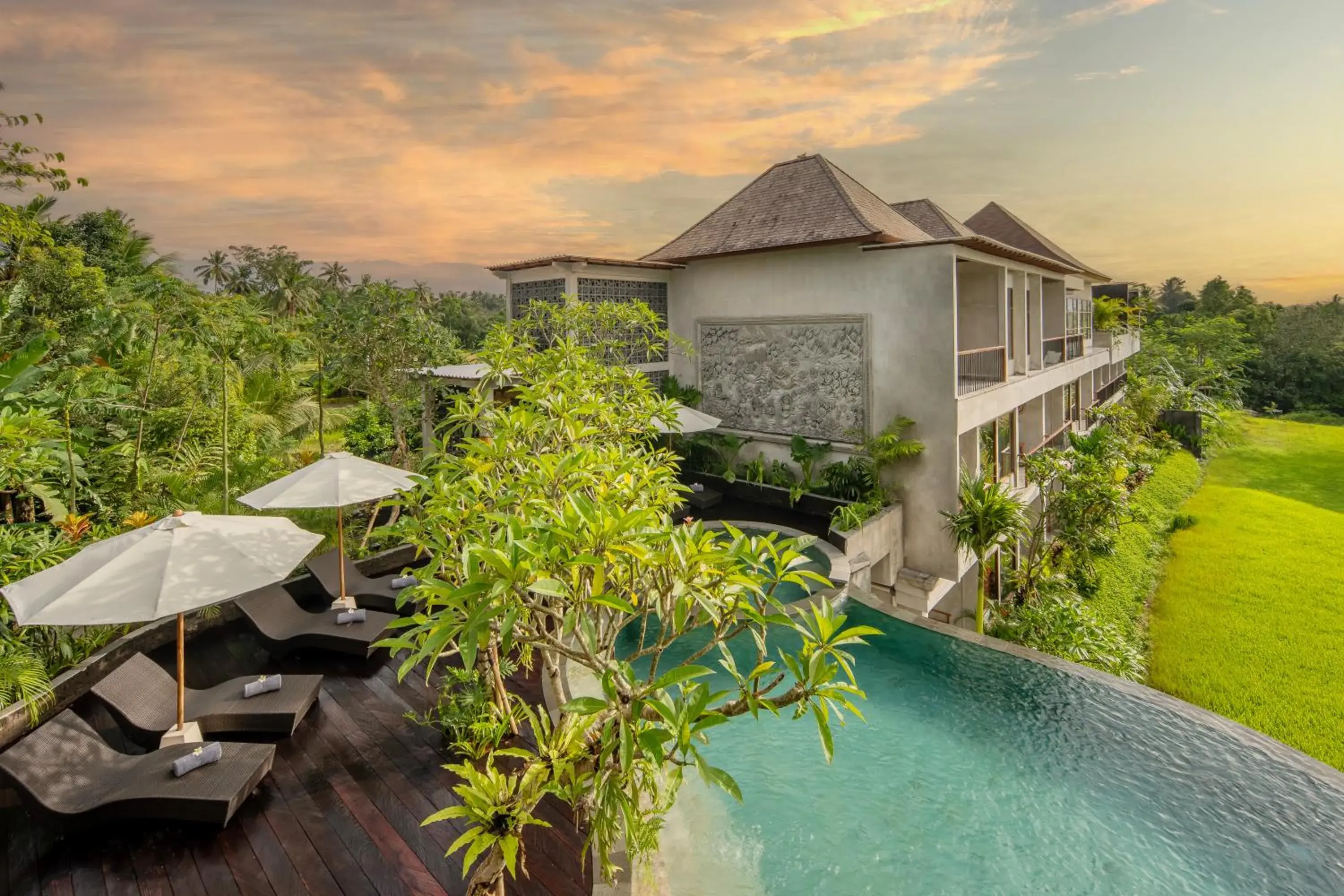 Emana Akatara Emana Akatara