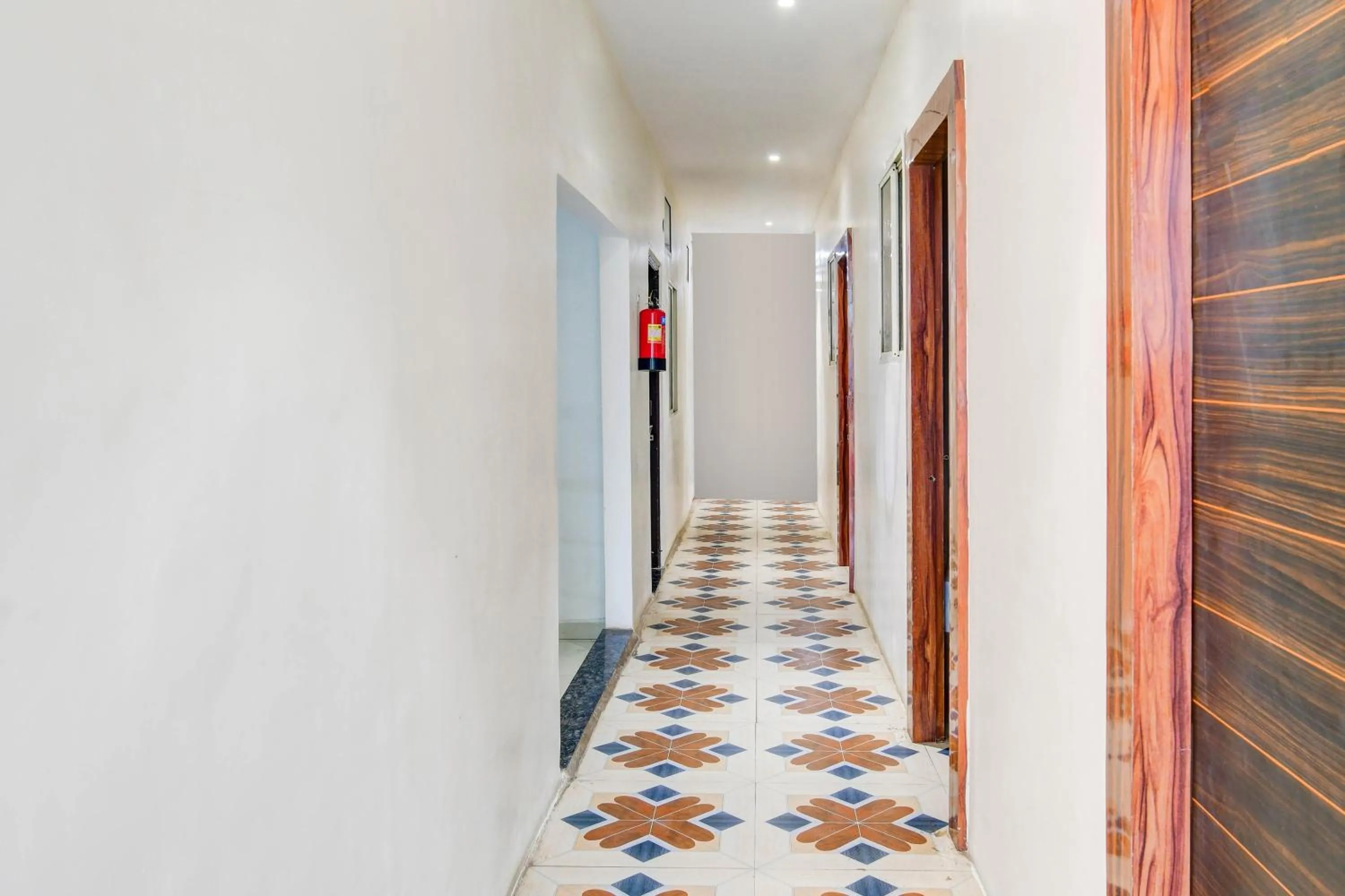 Lobby or reception in HOTEL O HRK INN