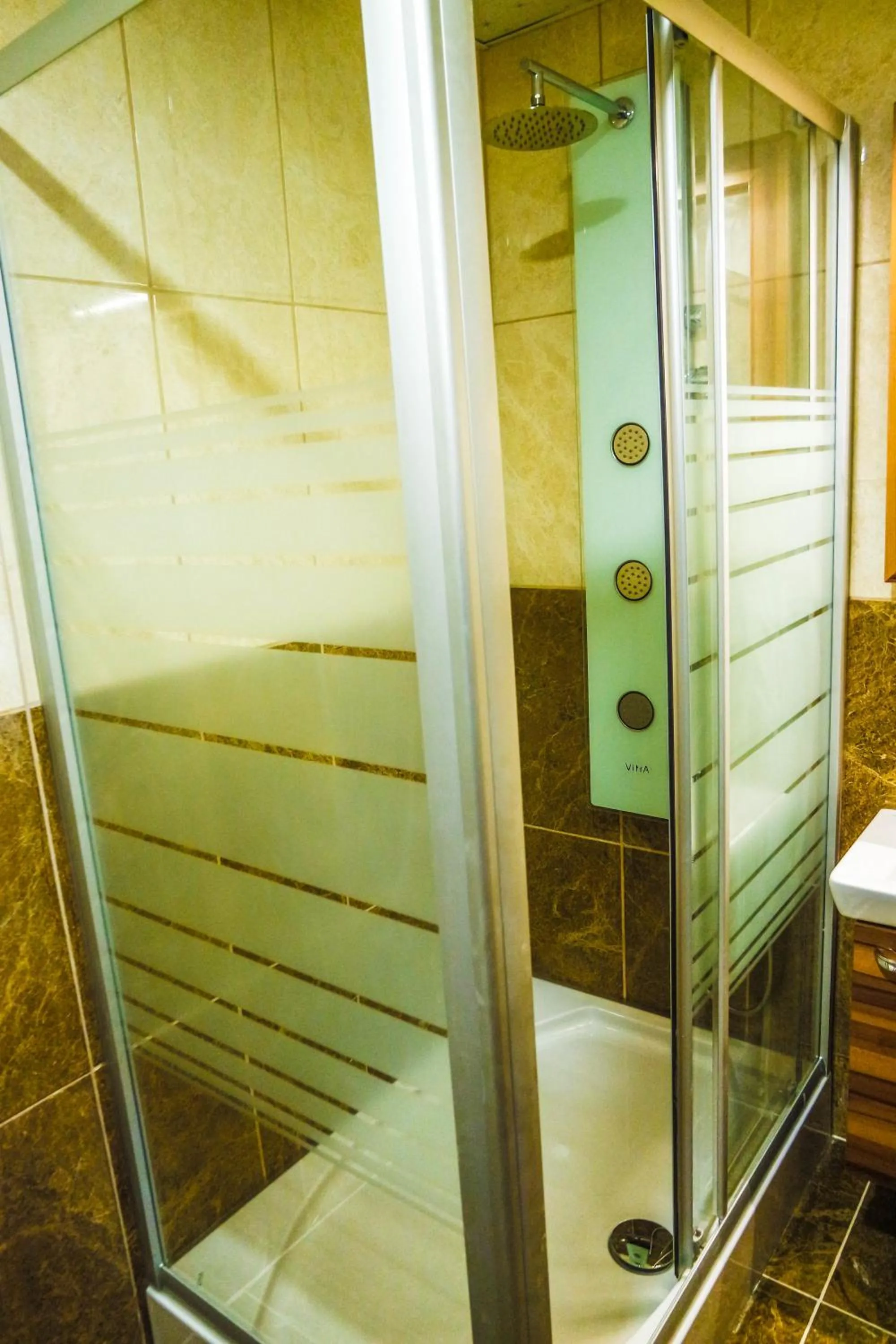 Bathroom in Ale Park Hotel Apartments